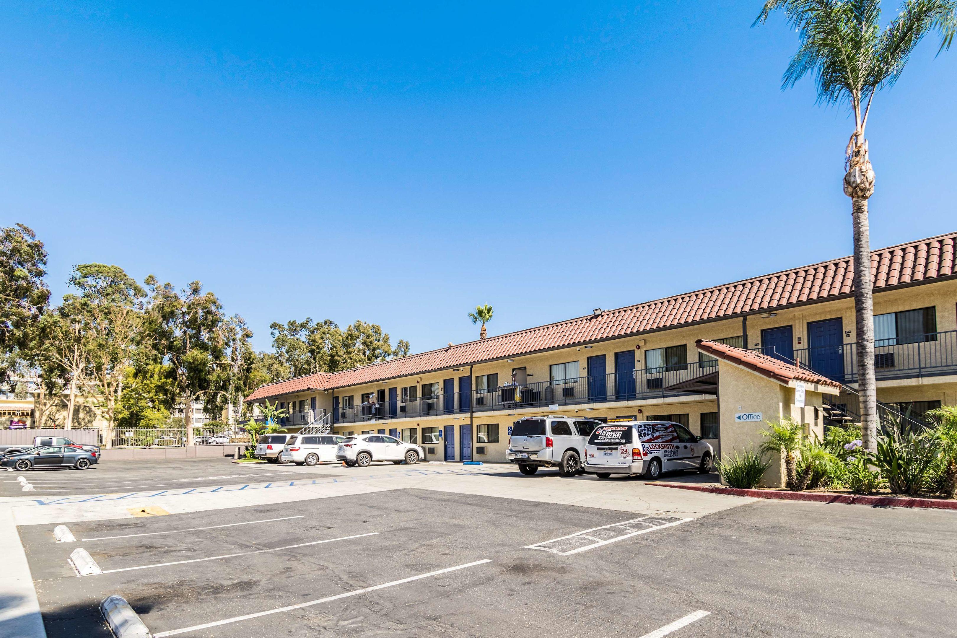 Motel 6 UCR Riverside CA — photo 3
