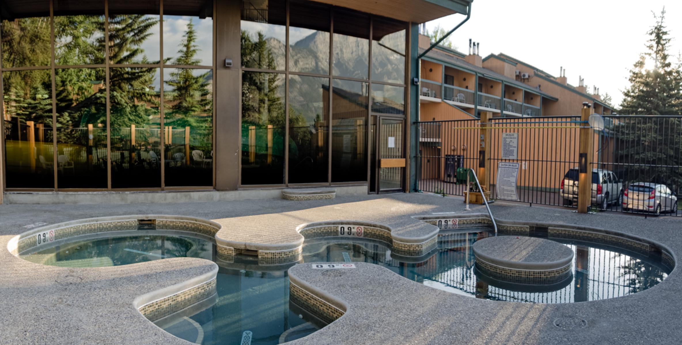 Douglas Fir Resort & Chalets — photo 4