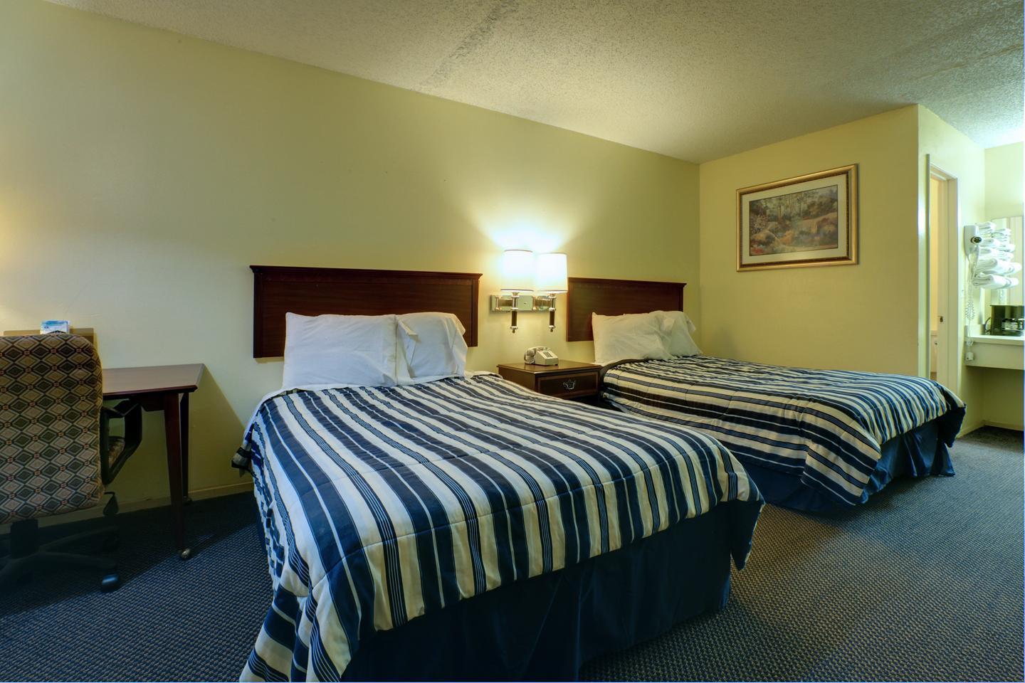 Americas Best Value Inn Comanche — photo 5