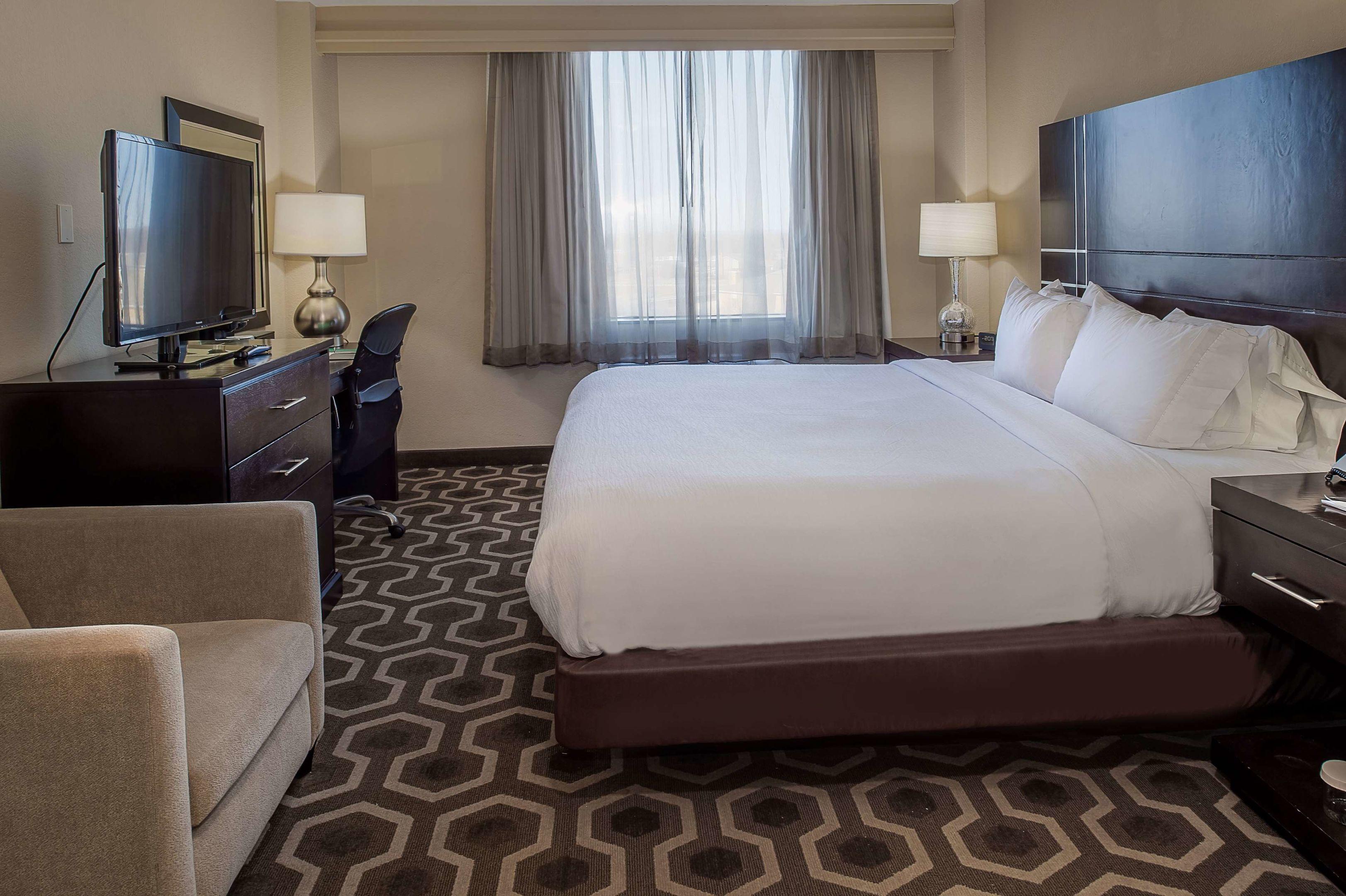 Embassy Suites St. Louis Airport — photo 5
