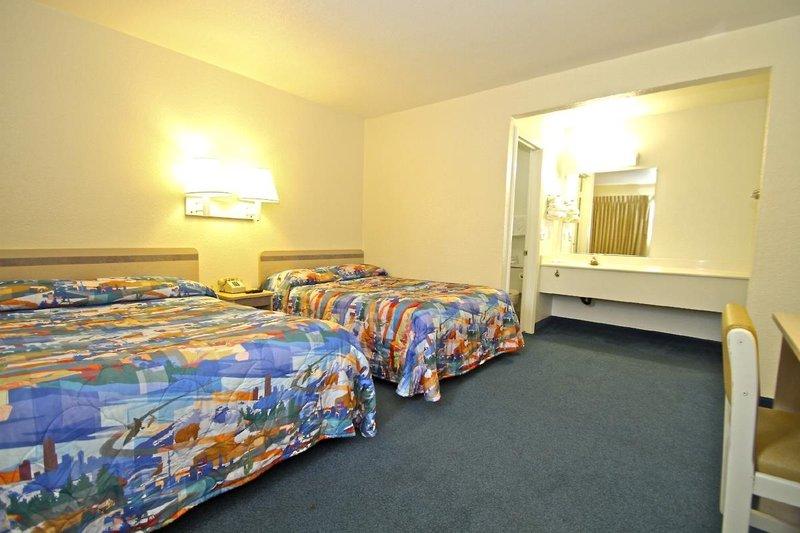 Motel 6 Ontario Airport — photo 4