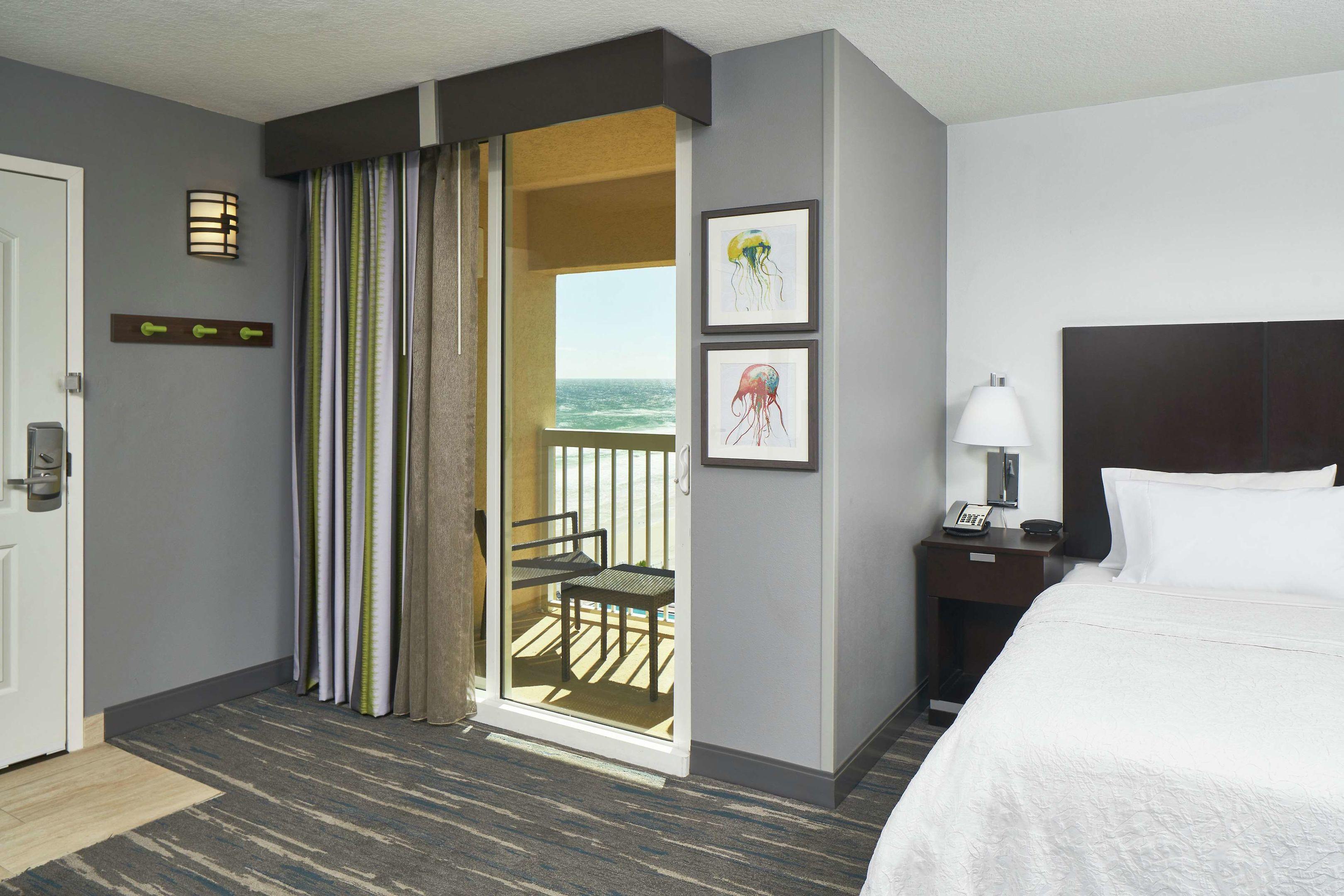 Hampton Inn Daytona Beach/Beachfront — photo 5