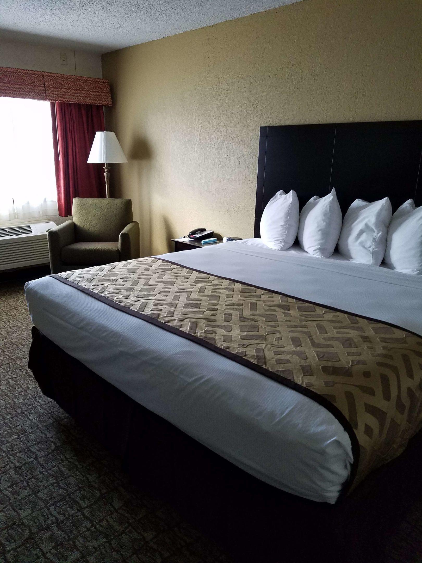 Best Western Crossroads Inn — photo 4