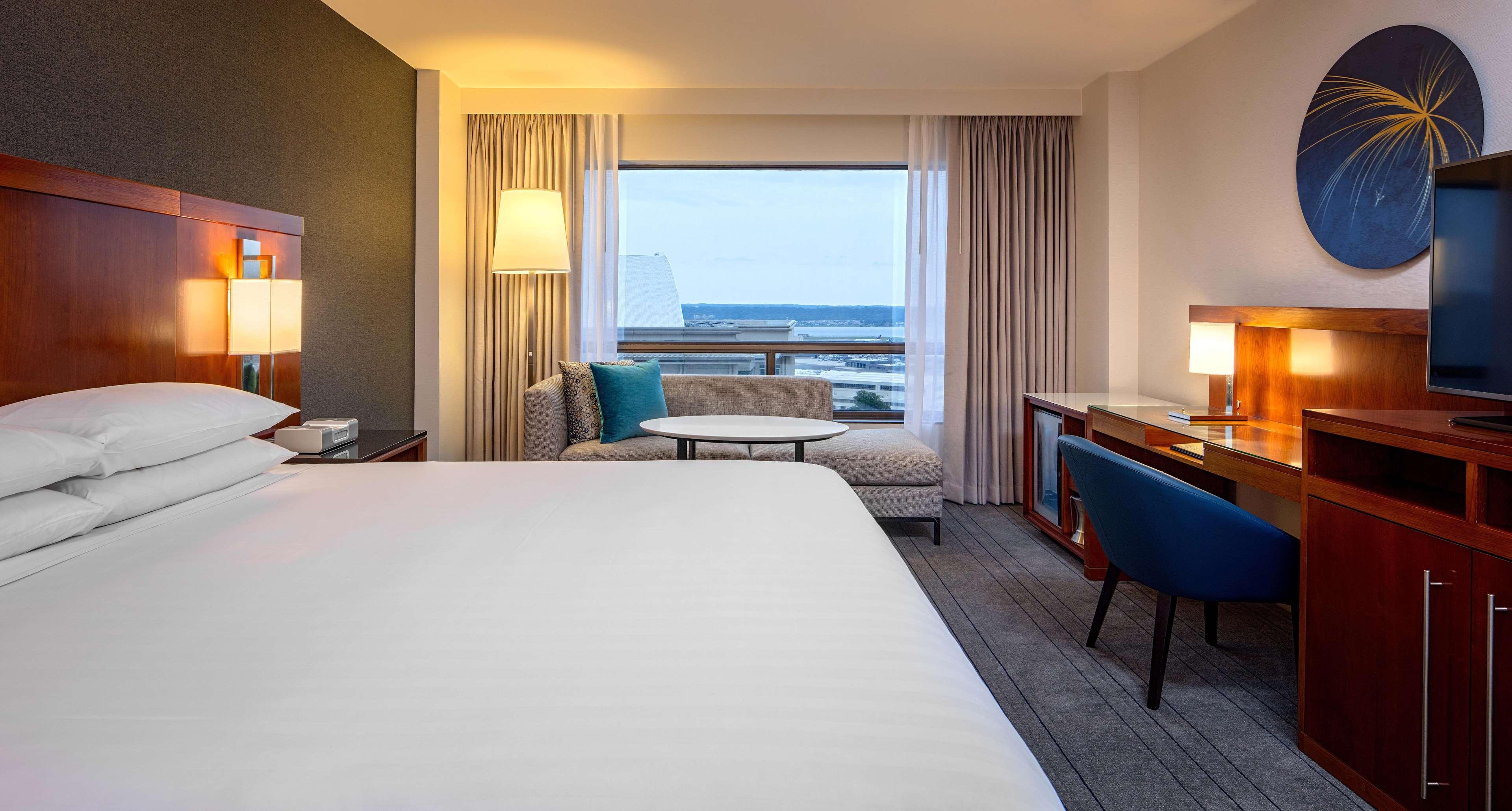 Hyatt Regency Crystal City at Reagan National Airport — photo 4