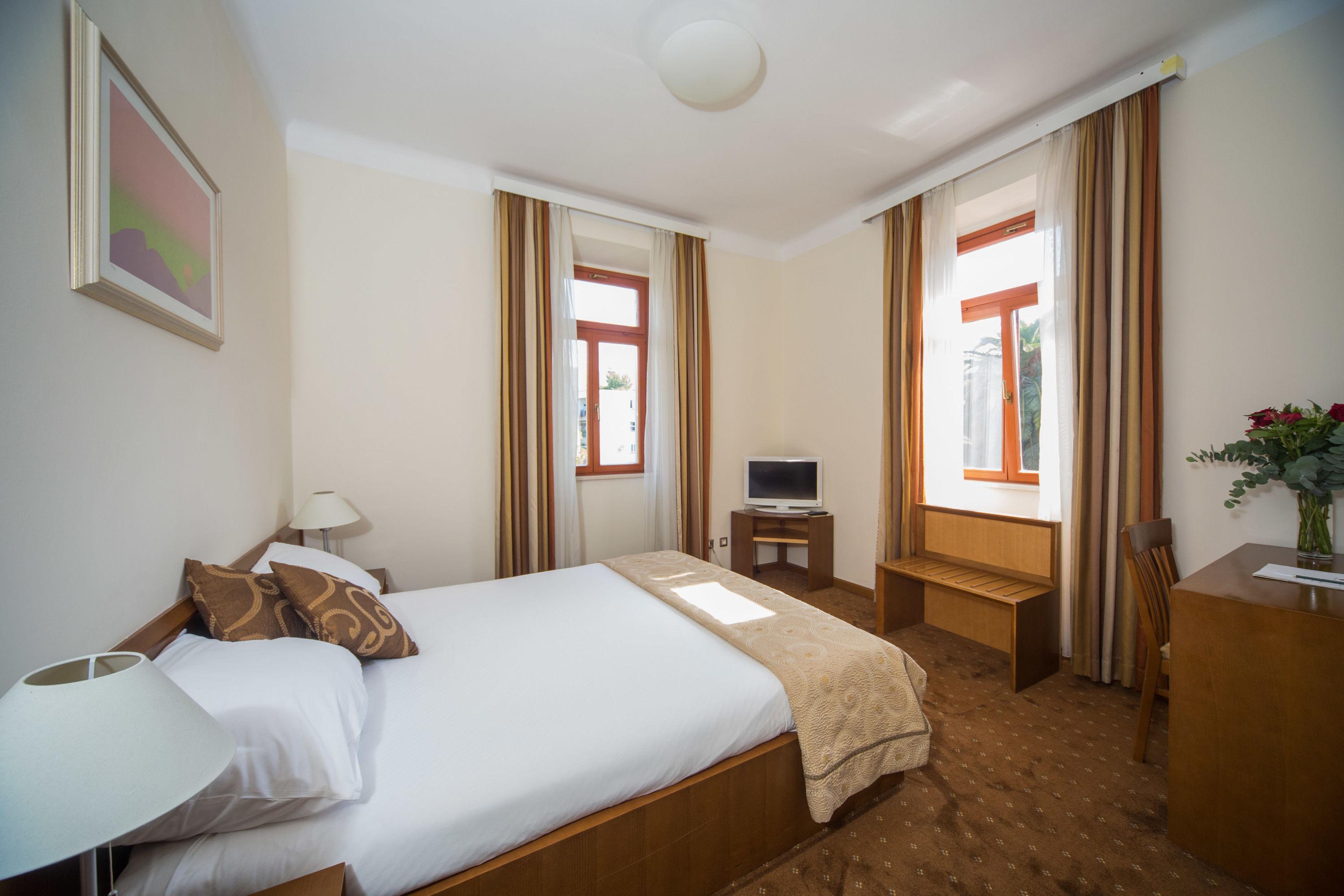 Hotel Zagreb — photo 4