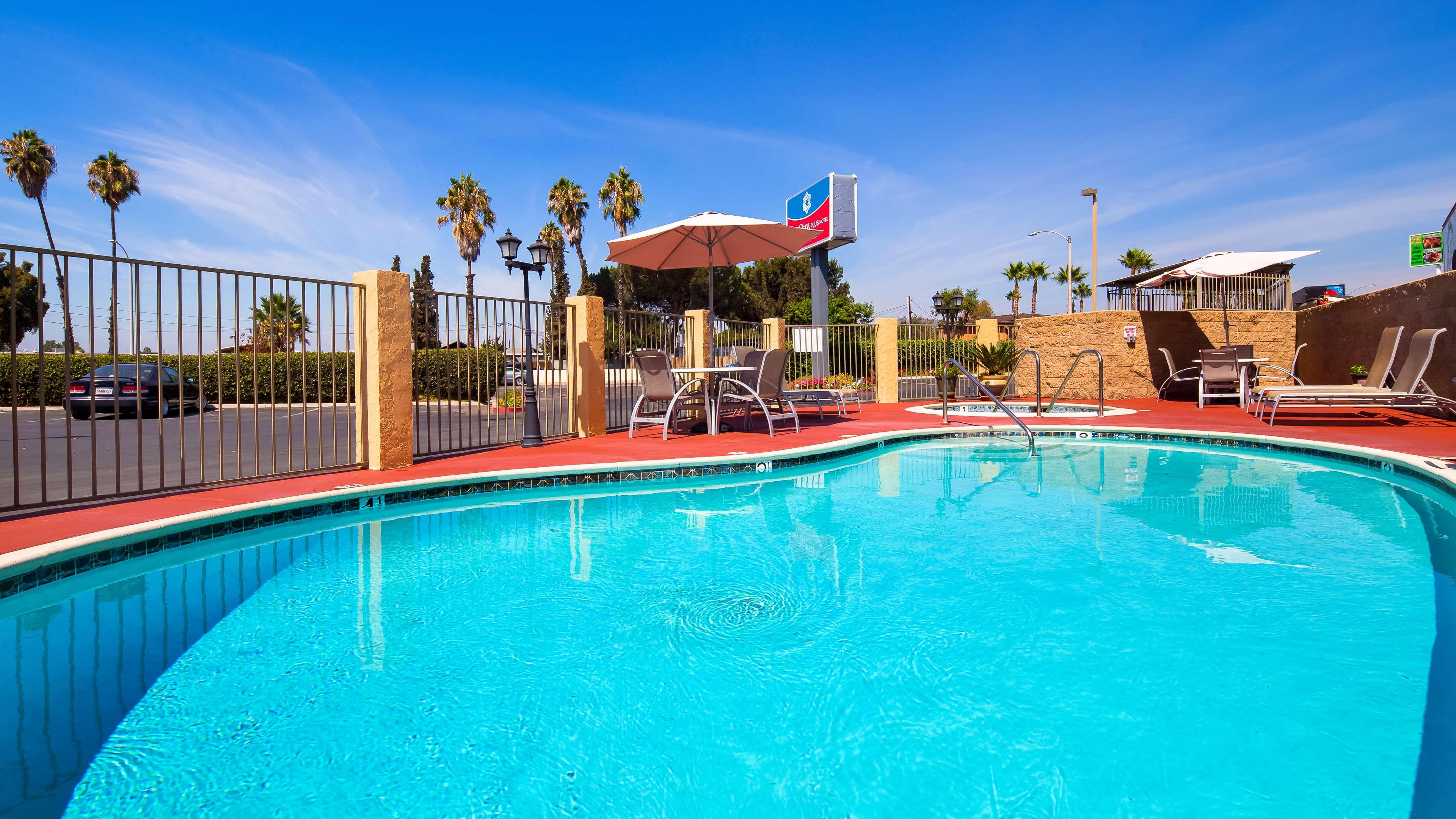 SureStay Plus Hotel by Best Western El Cajon — photo 4