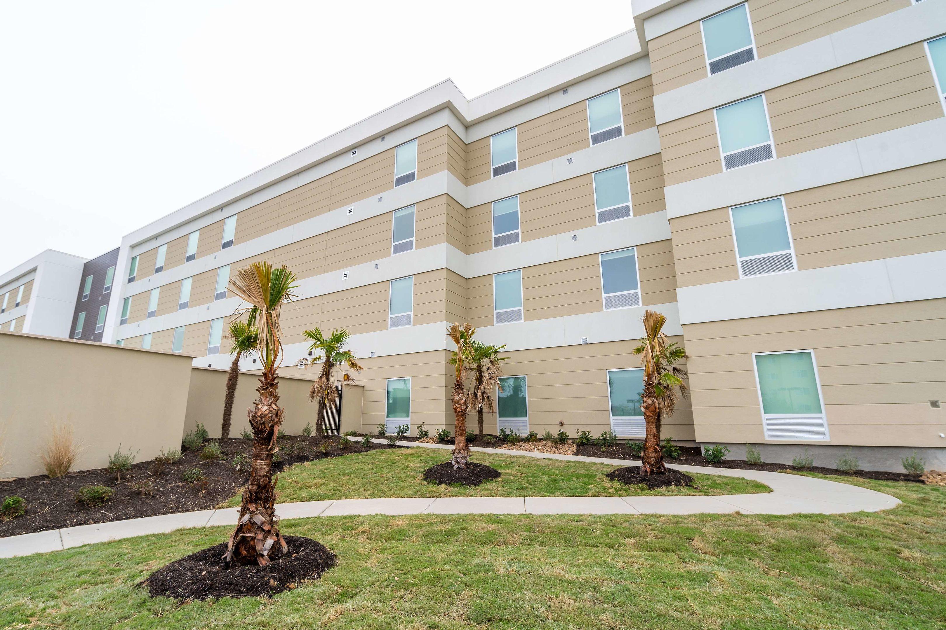 Home2 Suites By Hilton San Antonio At The Rim — photo 4