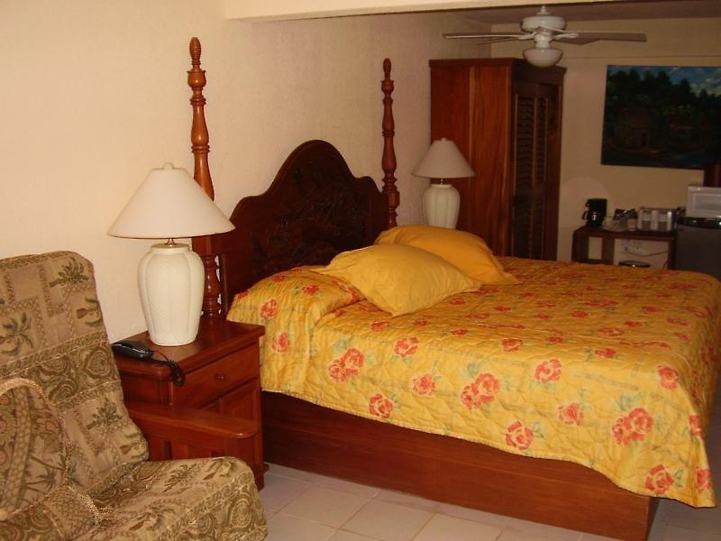 Coconuts Caribbean Resort — photo 3