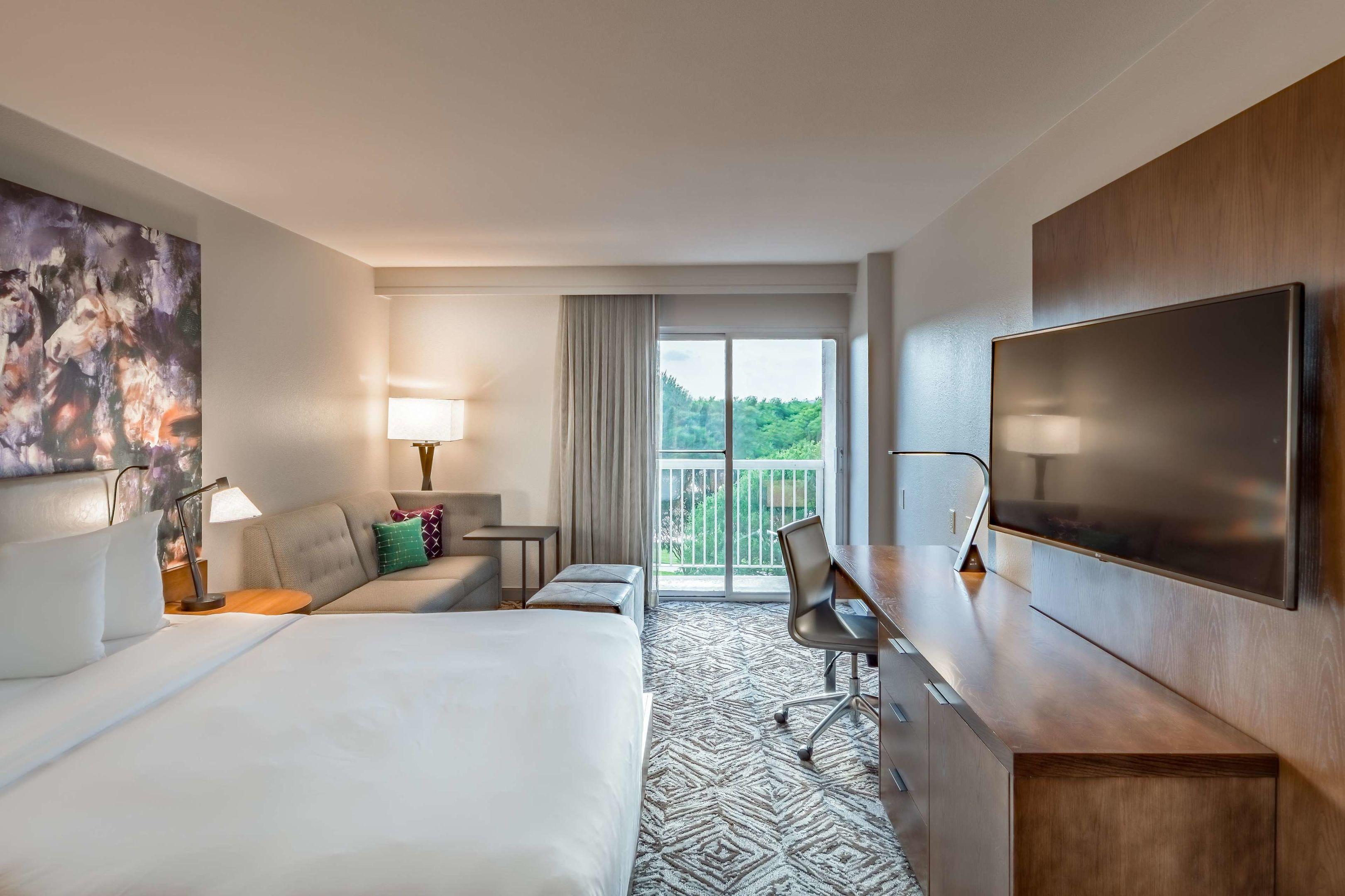 DoubleTree by Hilton Hotel Dallas - Farmers Branch — photo 4
