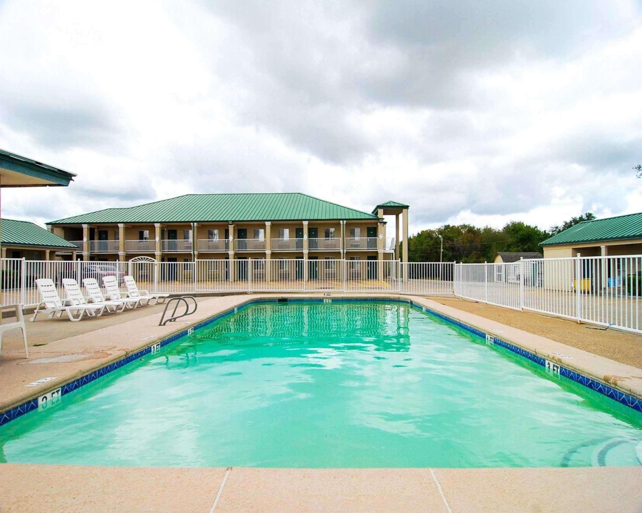 Econo Lodge — photo 4