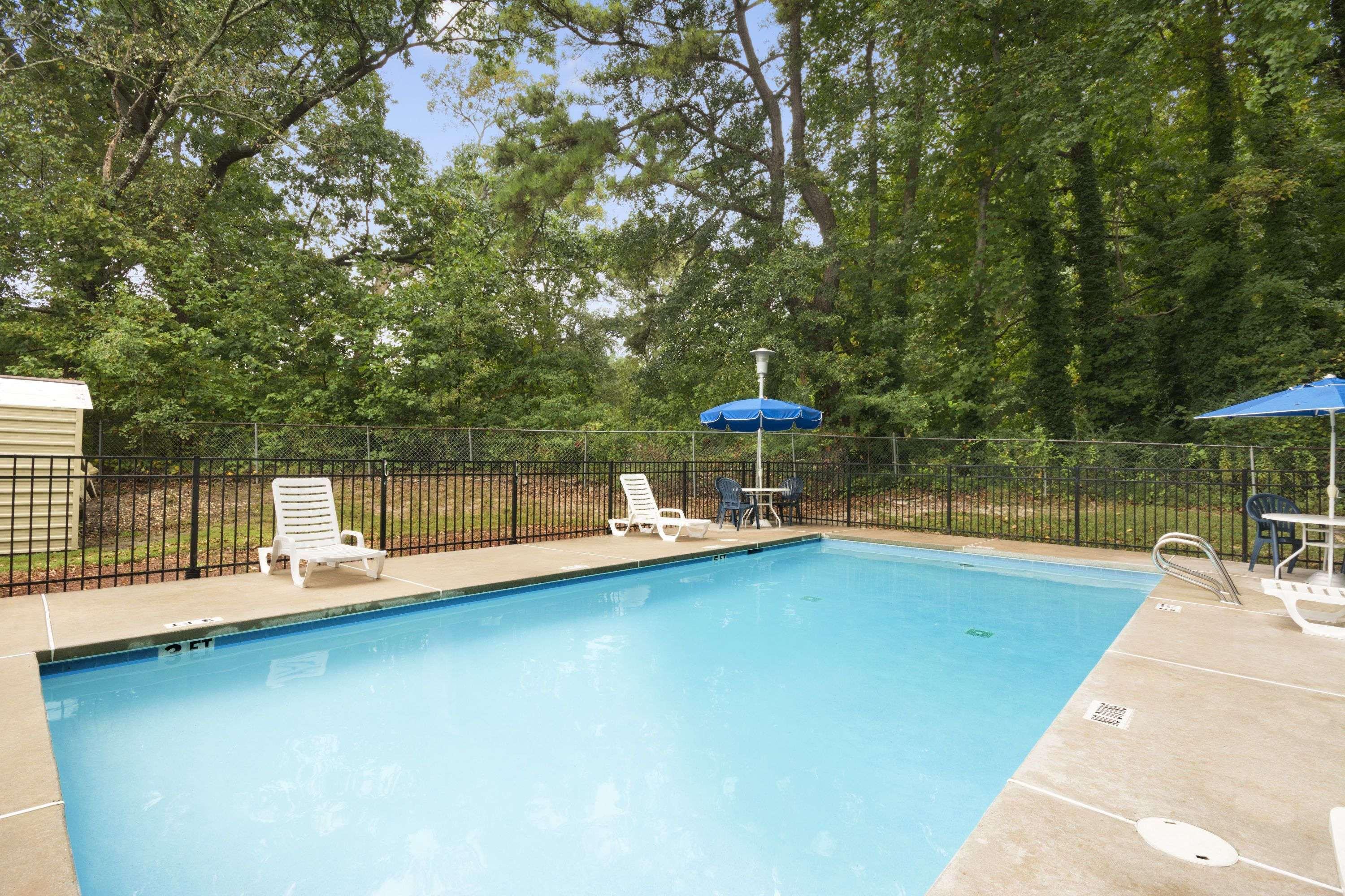 Days Inn by Wyndham Atlanta Stone Mountain — photo 4