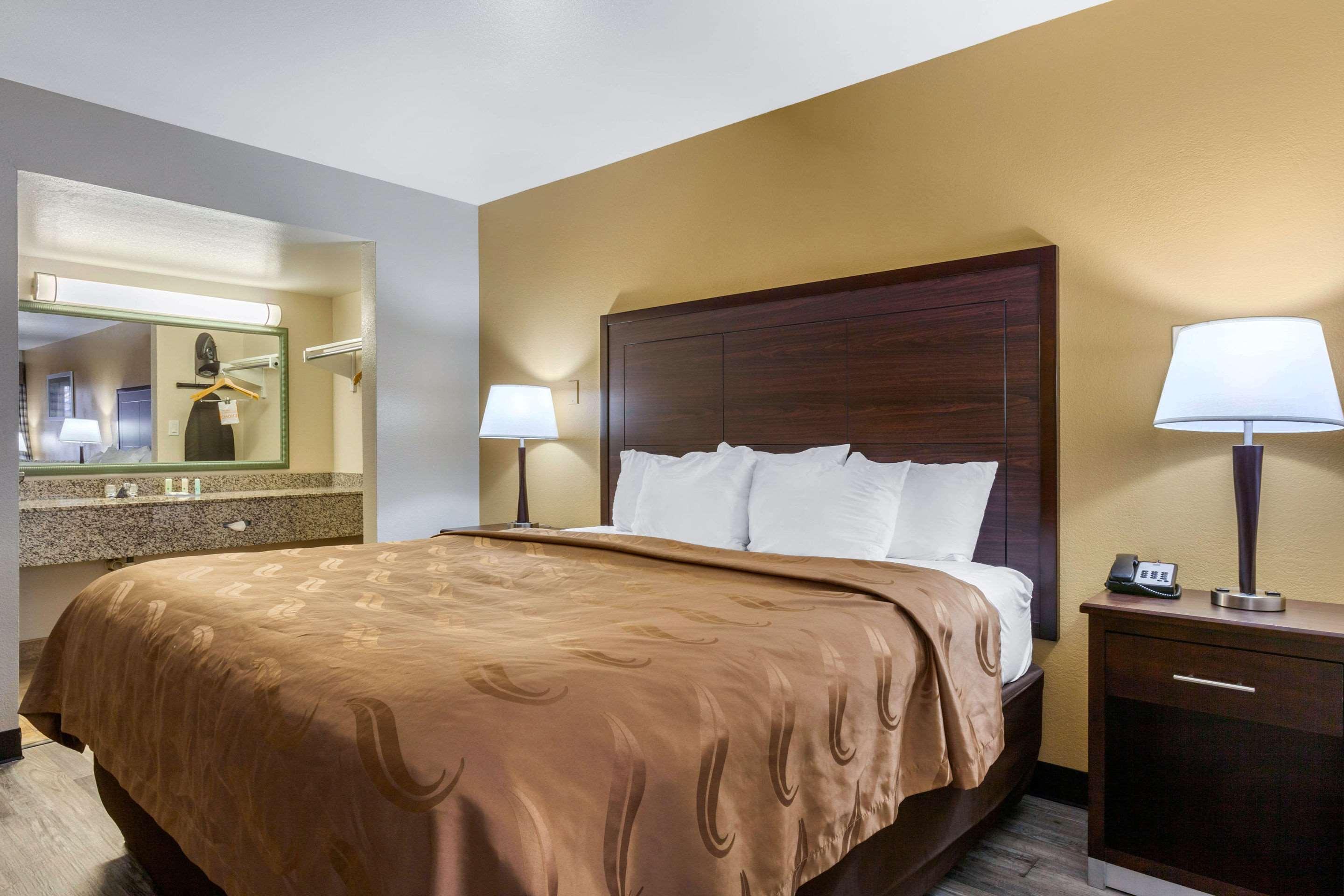 Days Inn & Suites Mesa — photo 4