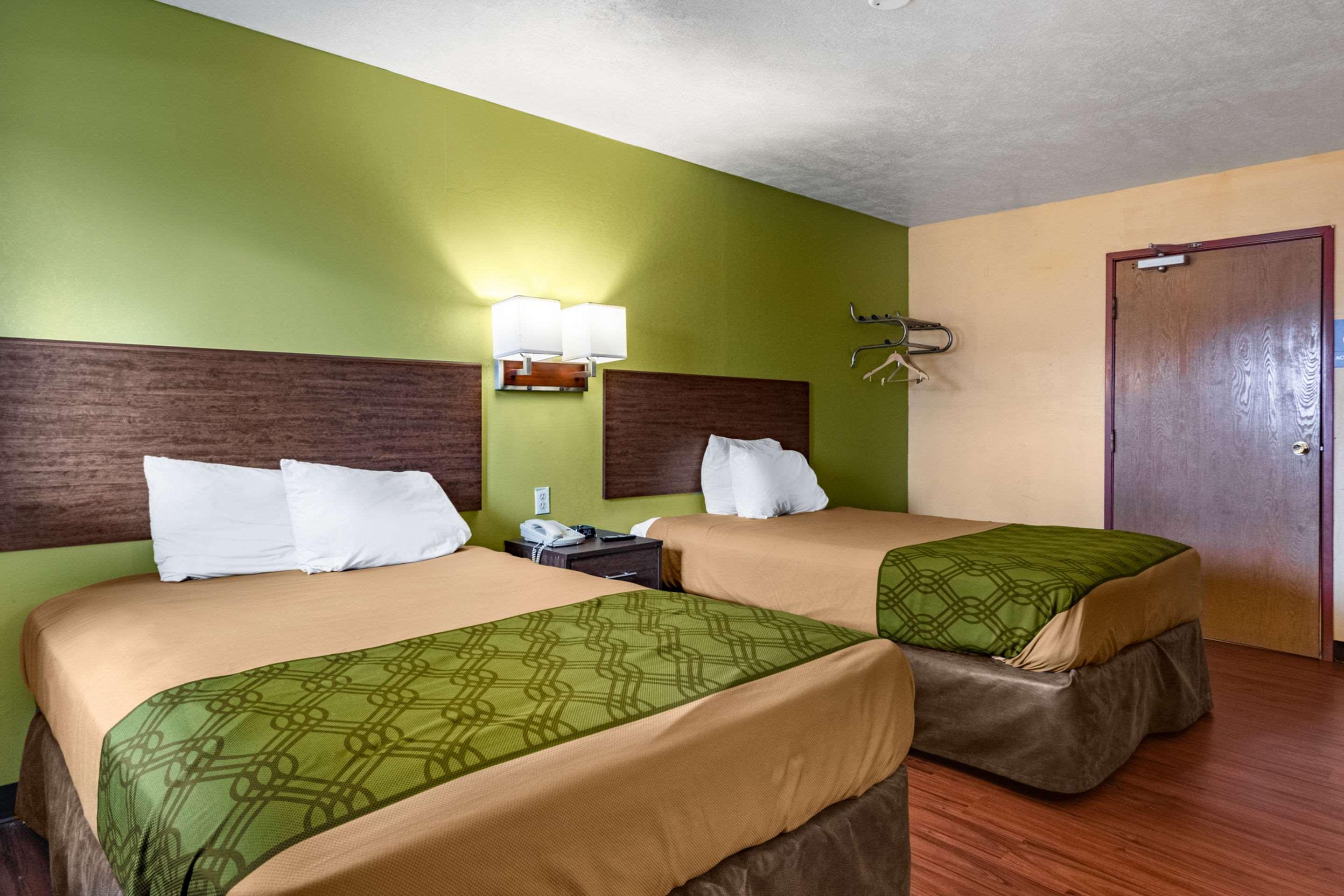 Econo Lodge — photo 5
