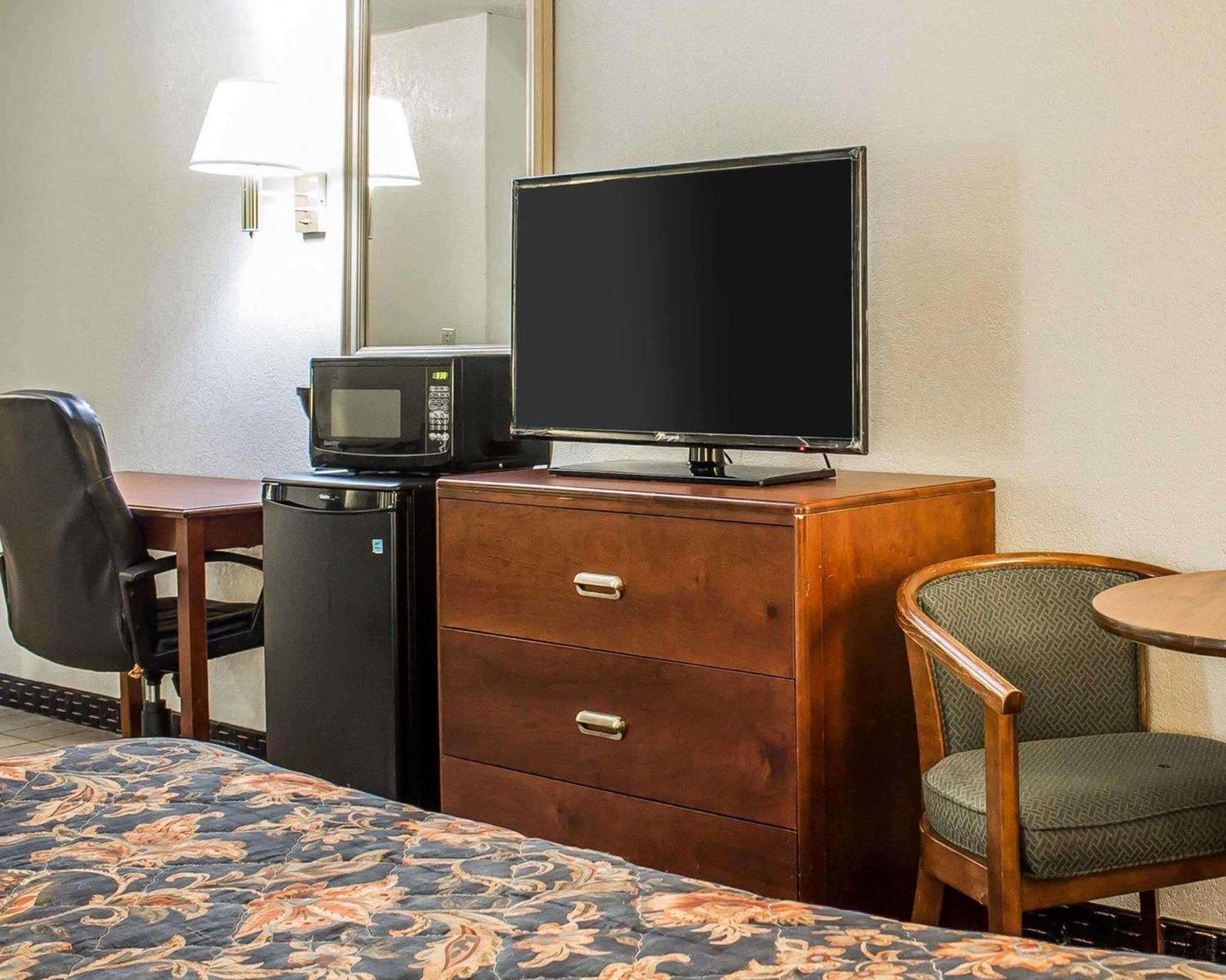 Econo Lodge Scranton — photo 3