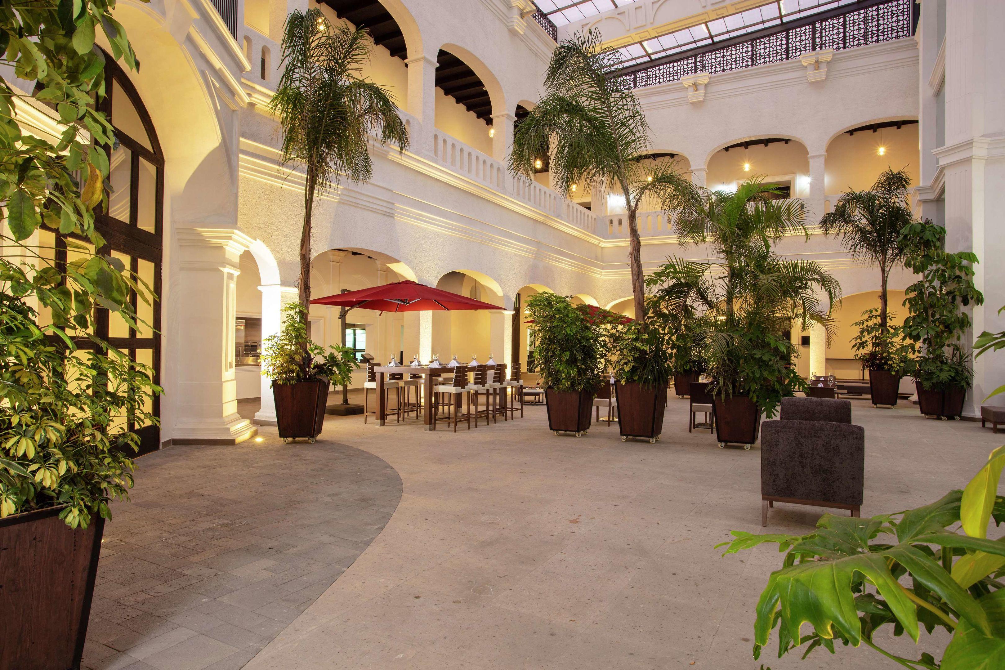 Doubletree by Hilton Toluca — photo 3