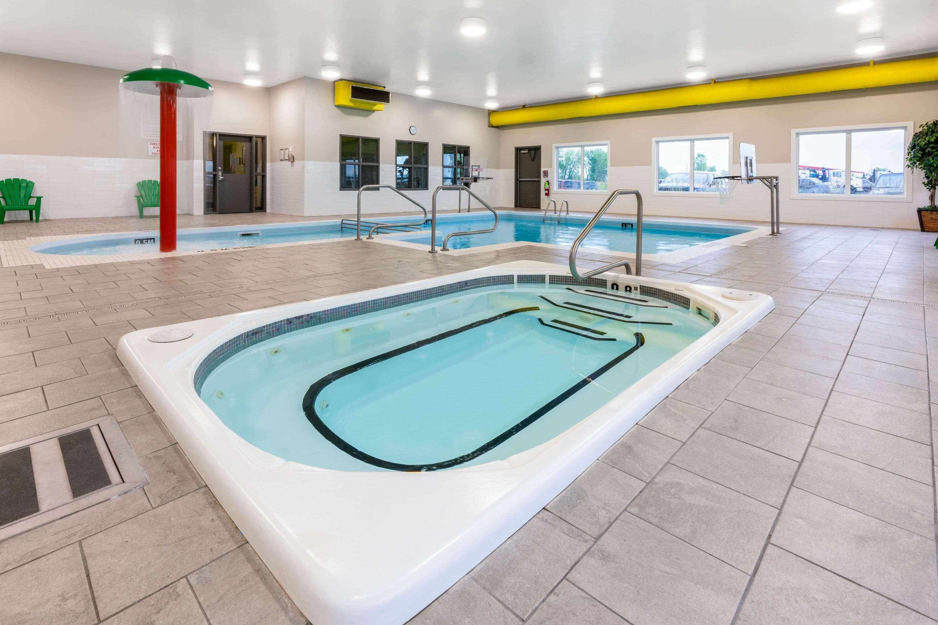 Super 8 by Wyndham Winnipeg East MB — photo 4