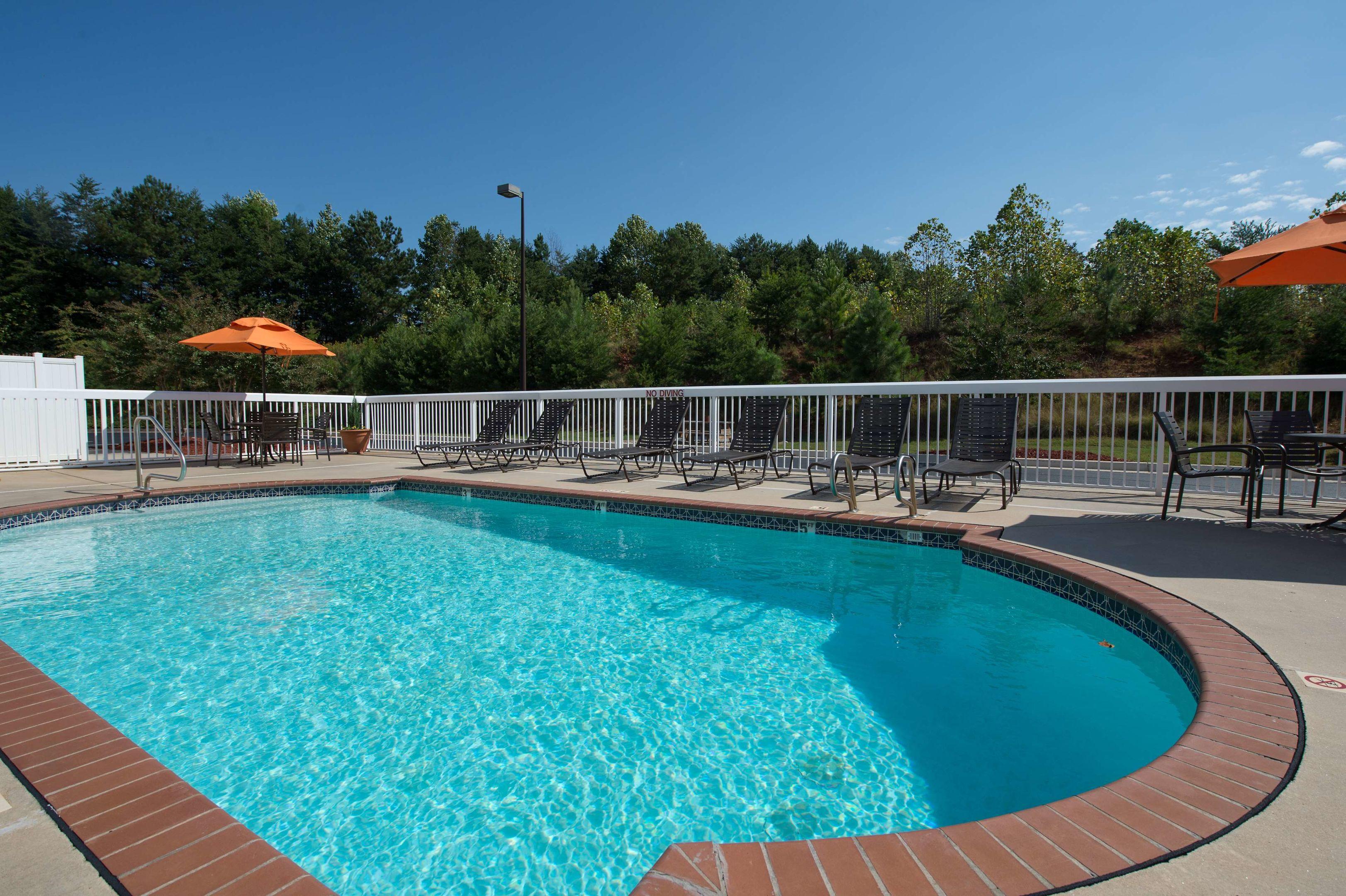 Hampton Inn Cornelia — photo 3