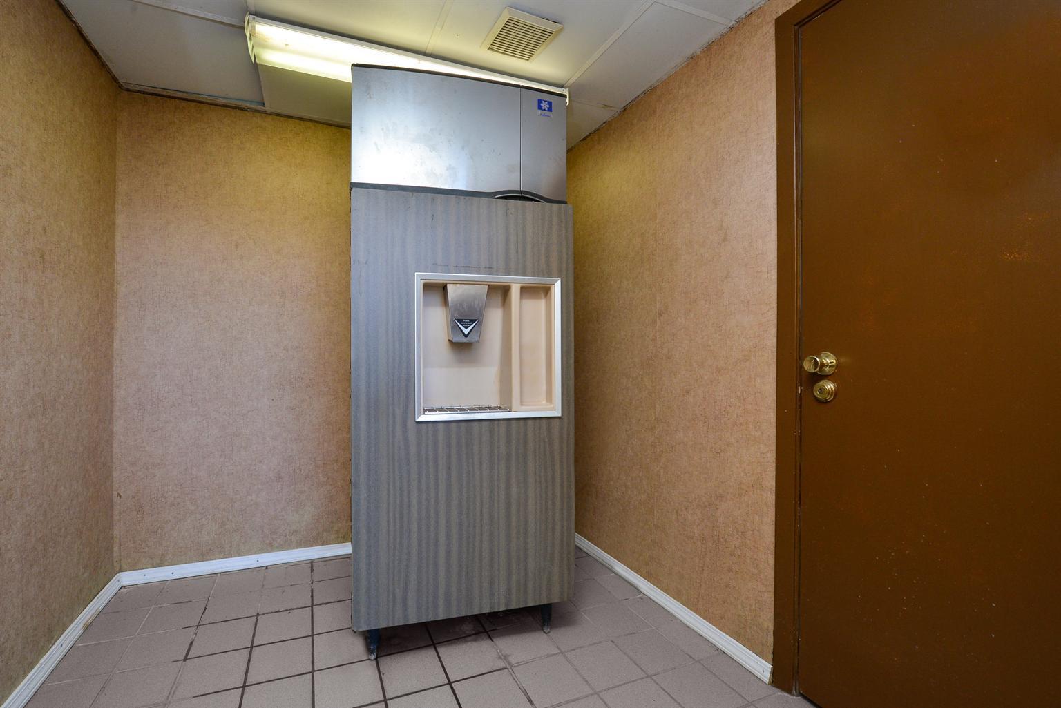 Americas Best Value Inn Camden — photo 4