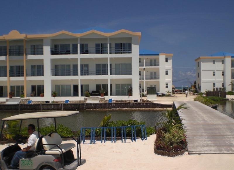 Reef Village — photo 4