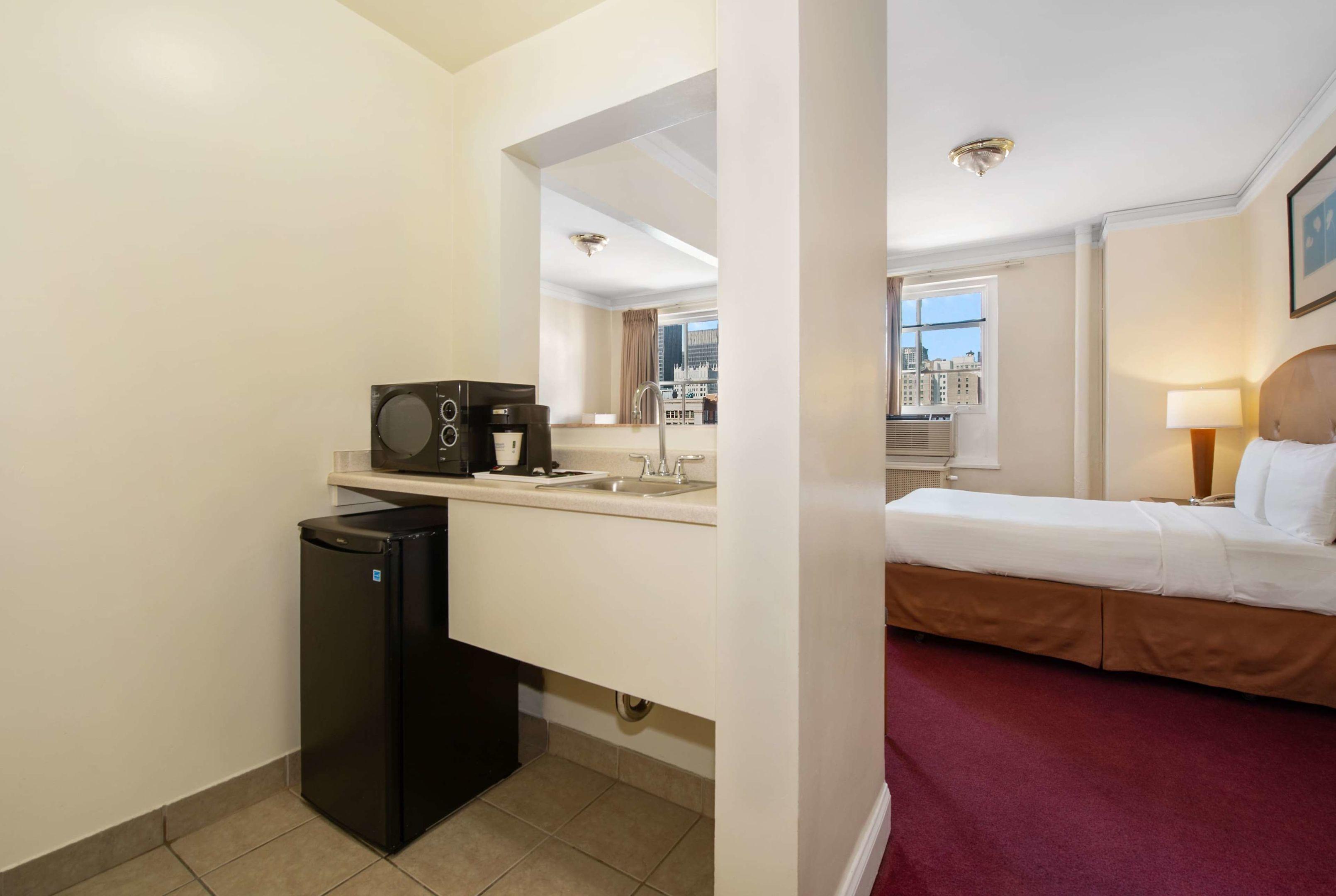 Travelodge by Wyndham Downtown Chicago — photo 3