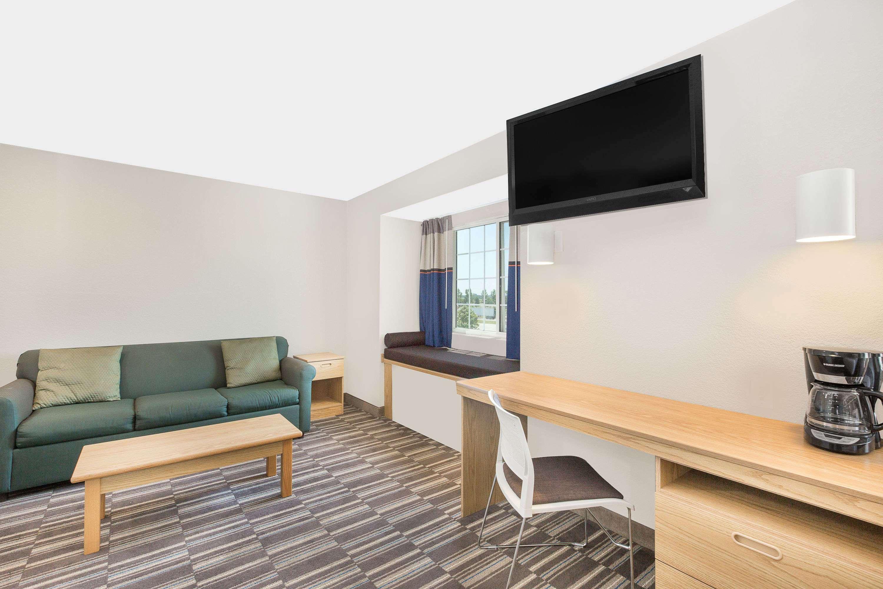 Microtel Inn & Suites by Wyndham Ames — photo 4