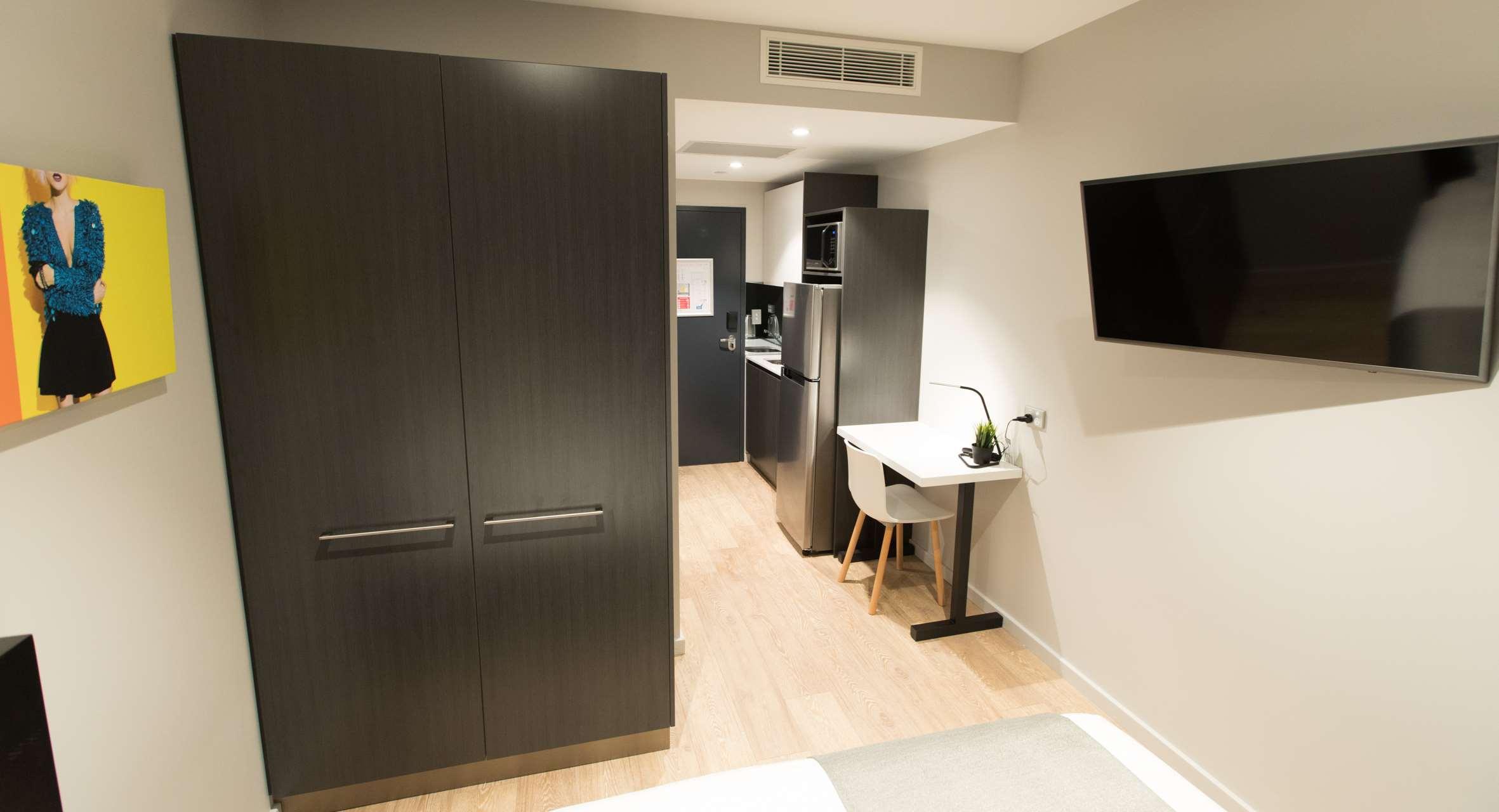 Studio 8 Residences — photo 4