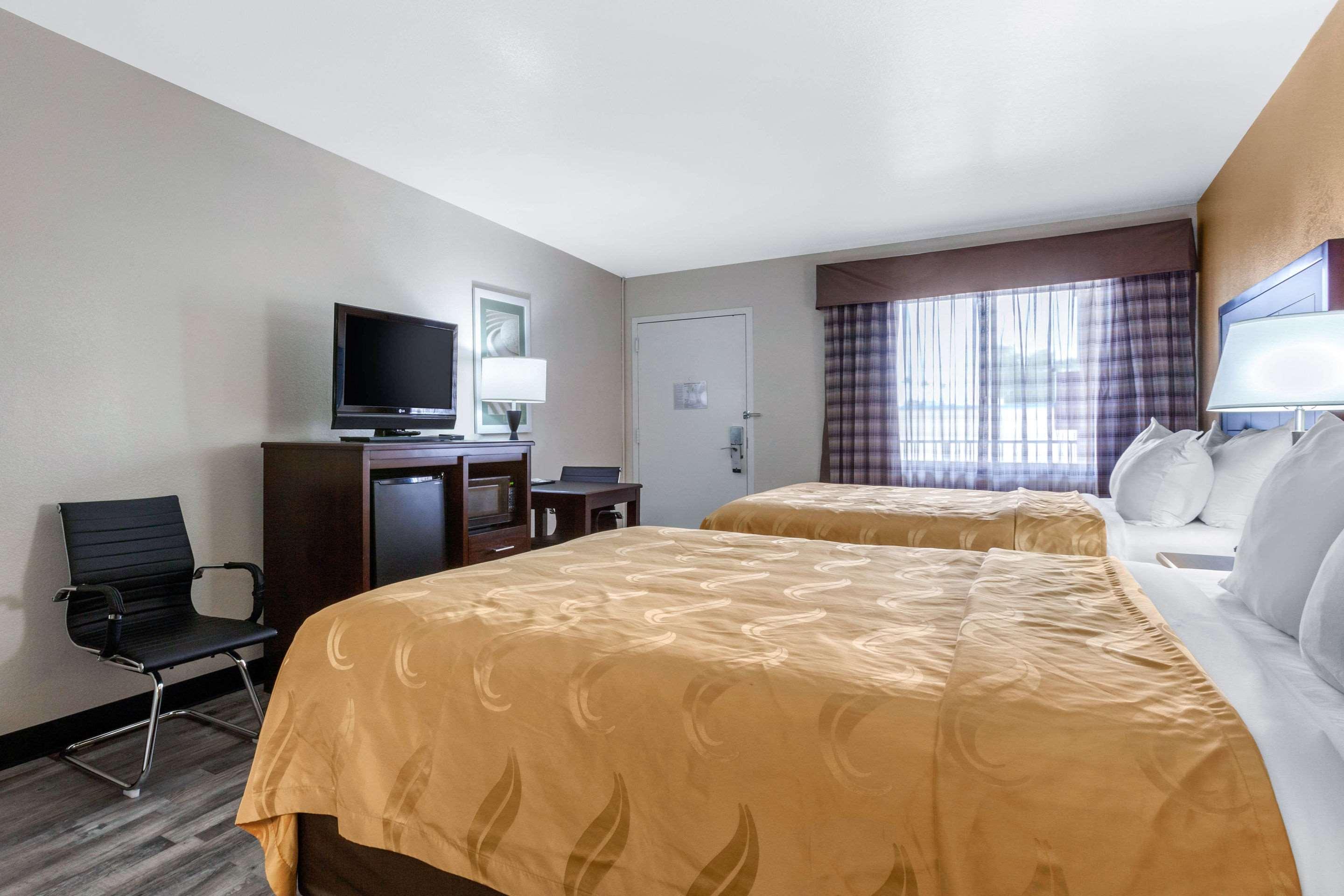 Days Inn & Suites Mesa — photo 5