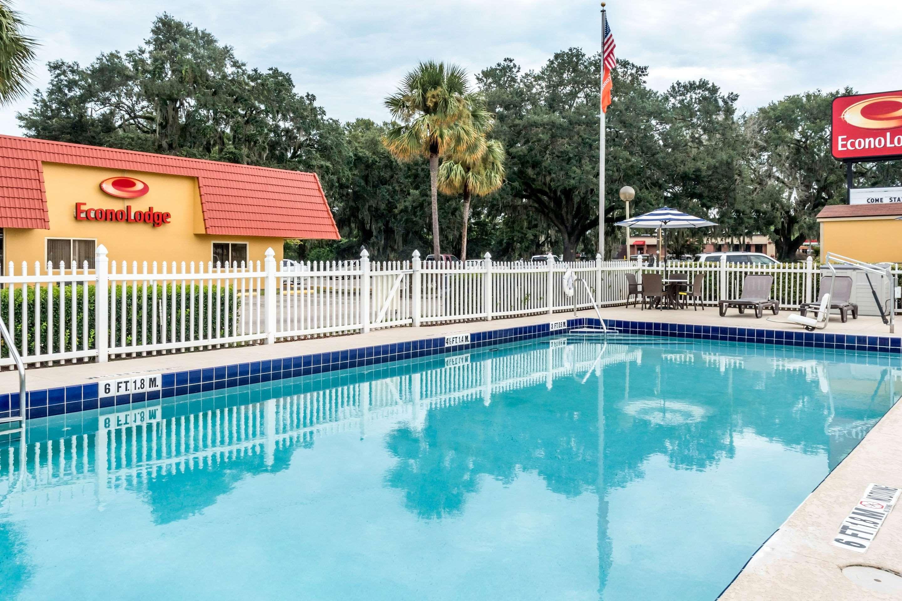 Econo Lodge Live Oak — photo 5