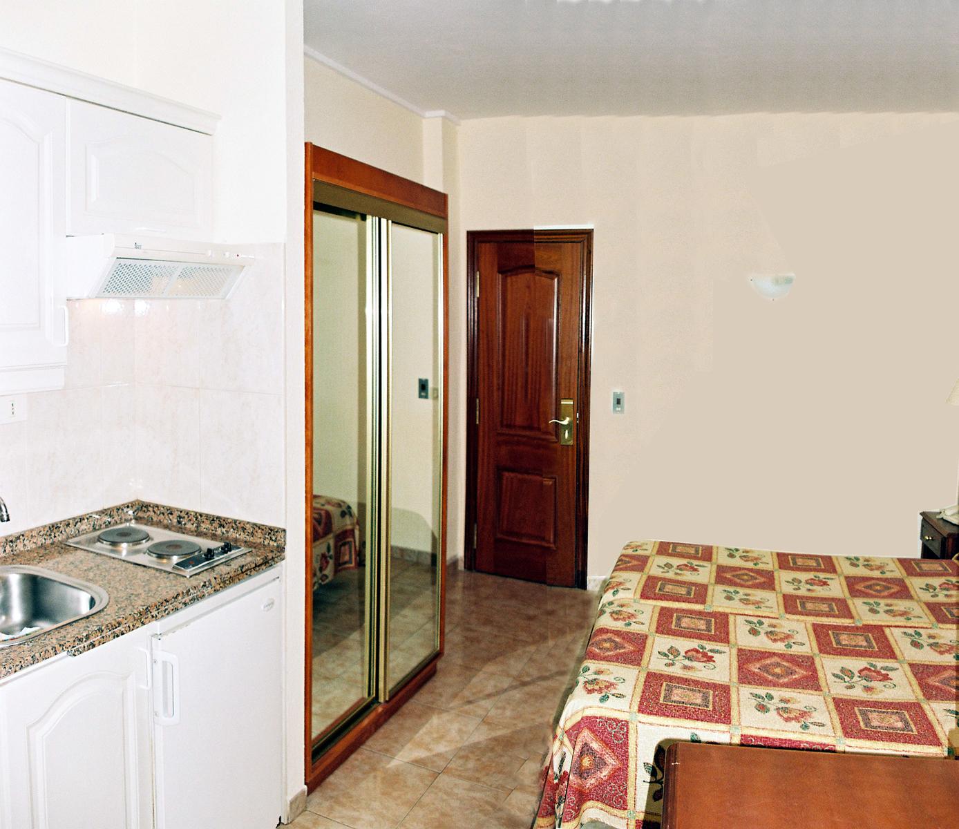 Apartamentos Park Plaza & Hotel Tropical — photo 5