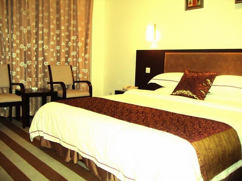 Elangrace Guangdong Road Hotel Shanghai — photo 4