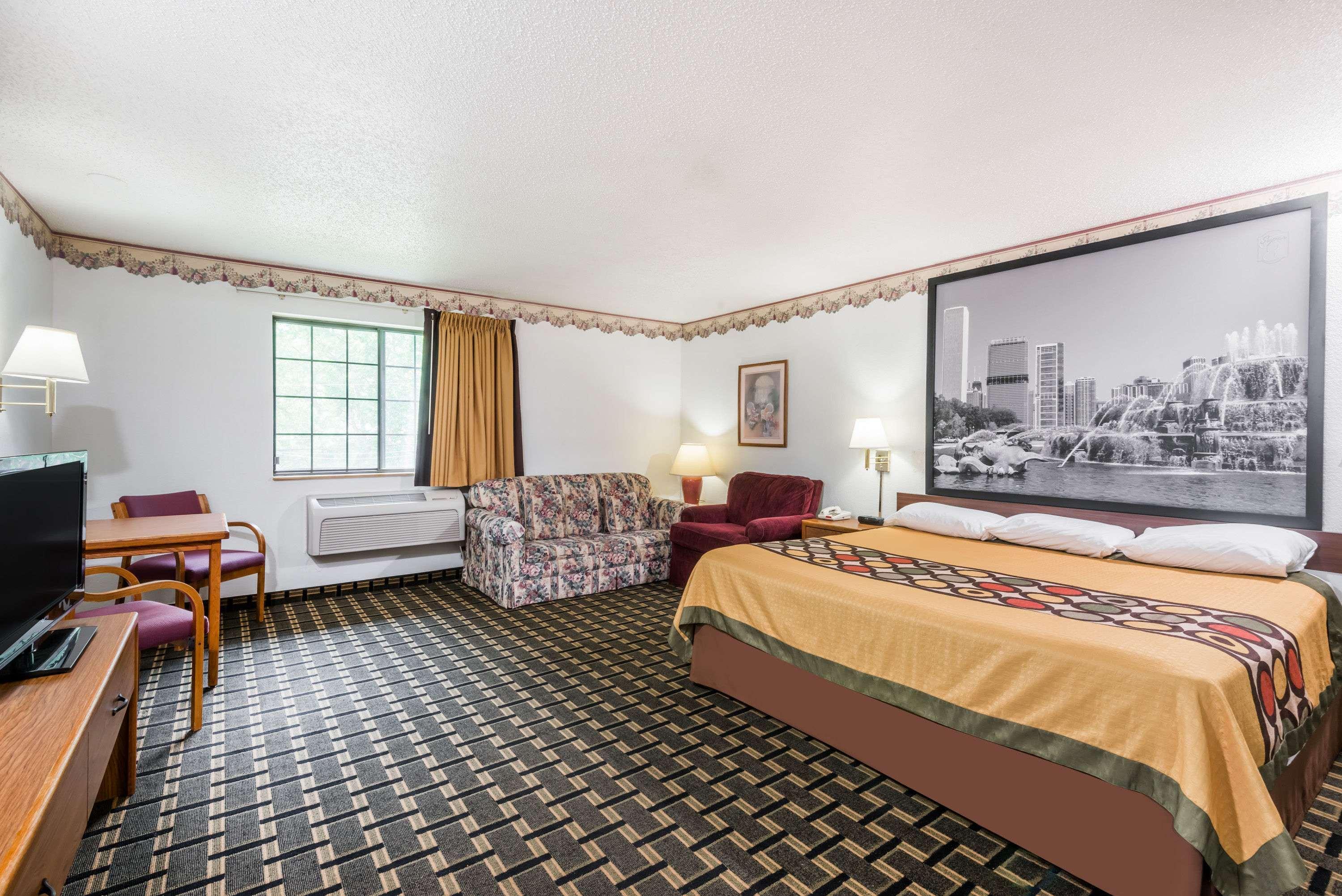 Super 8 by Wyndham Coshocton Roscoe Village — photo 4