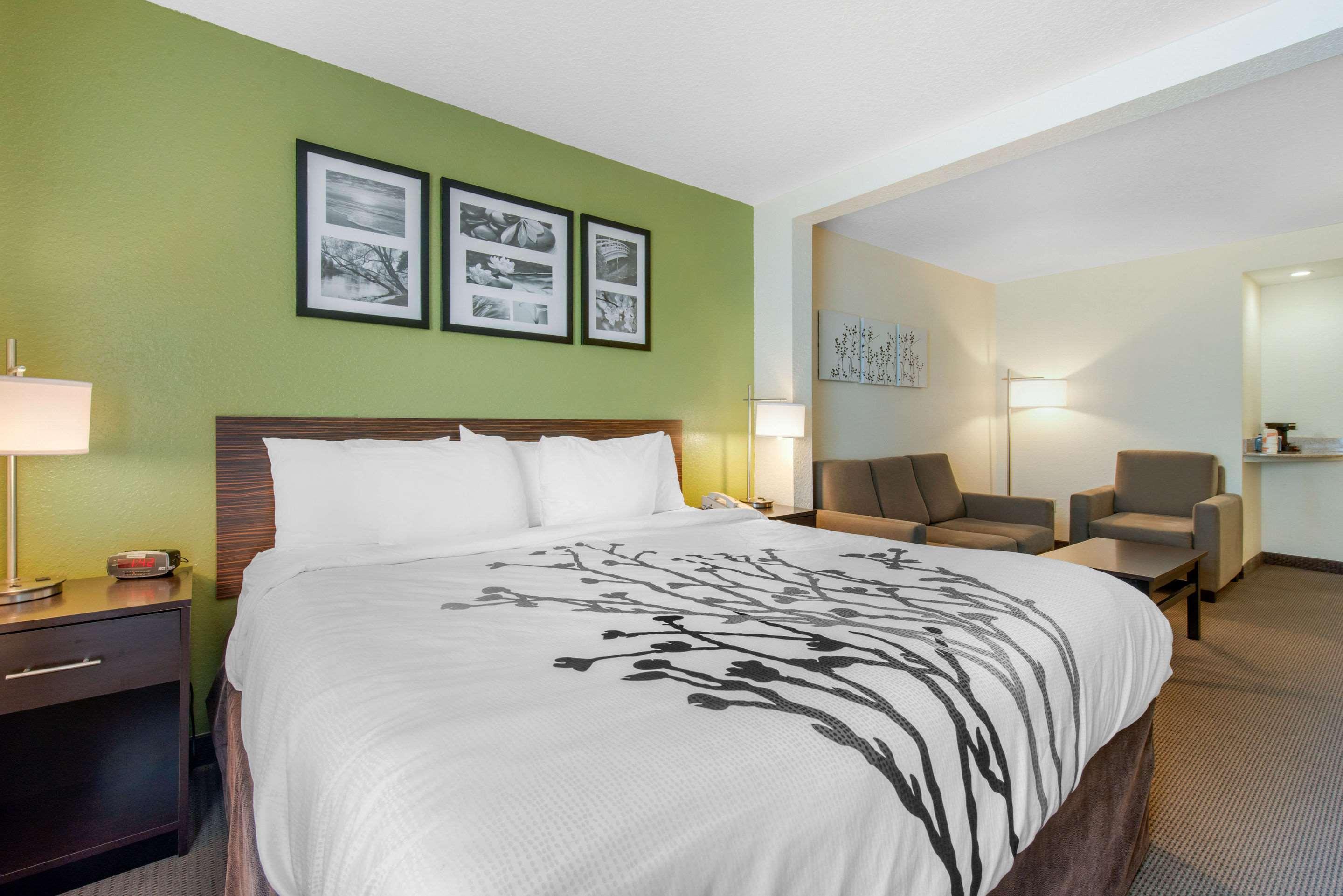 Sleep Inn & Suites — photo 4