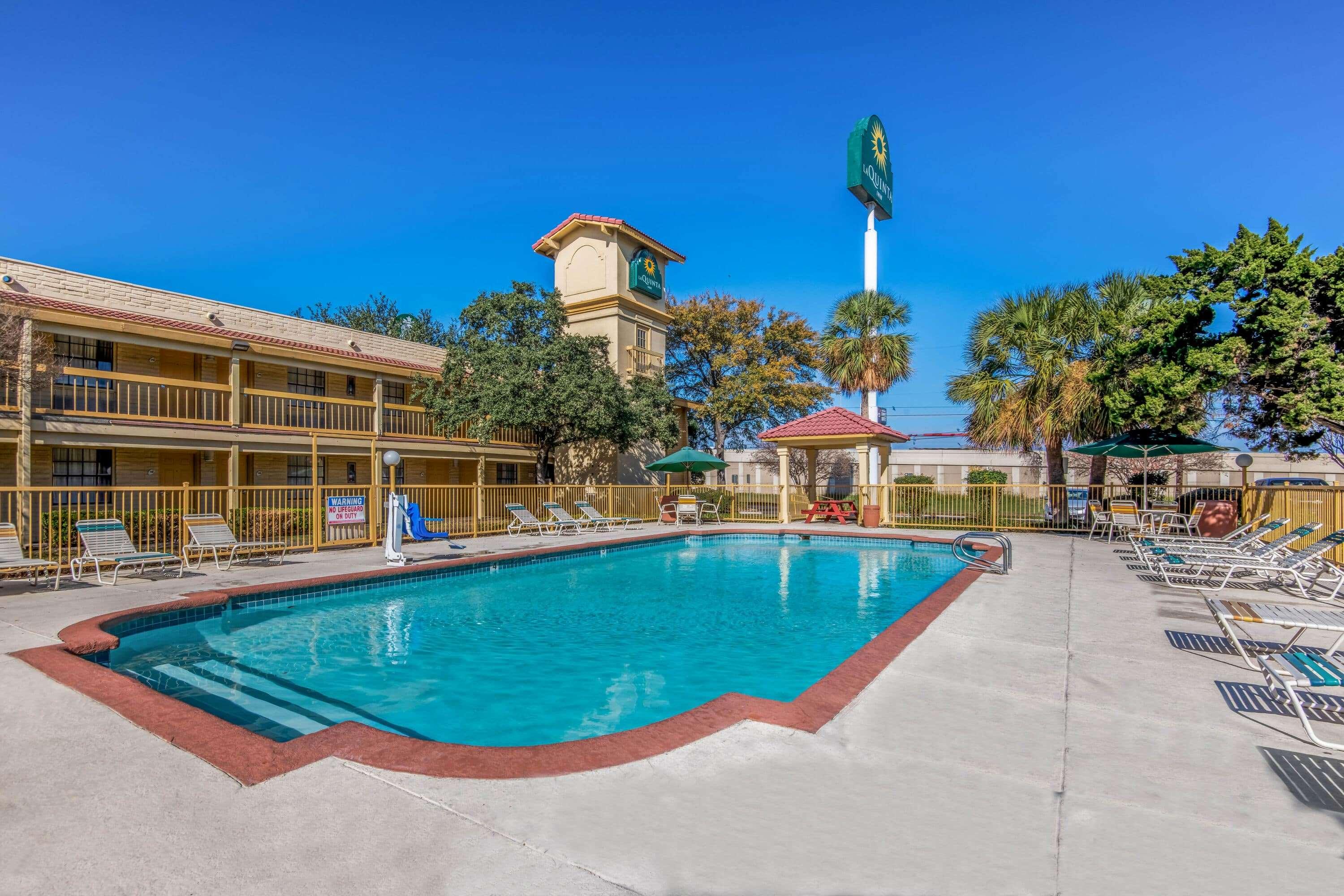 La Quinta Inn San Antonio Vance Jackson — photo 5