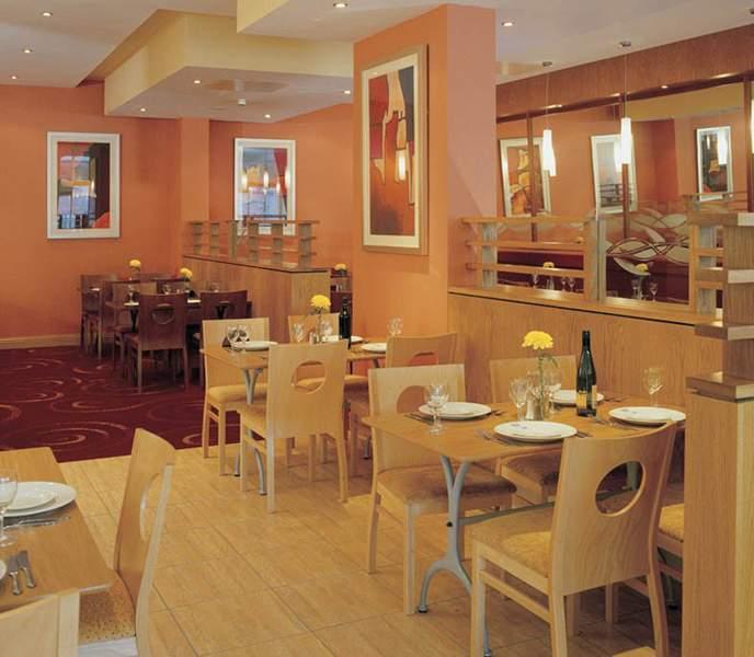 Jurys Inn Belfast — photo 4