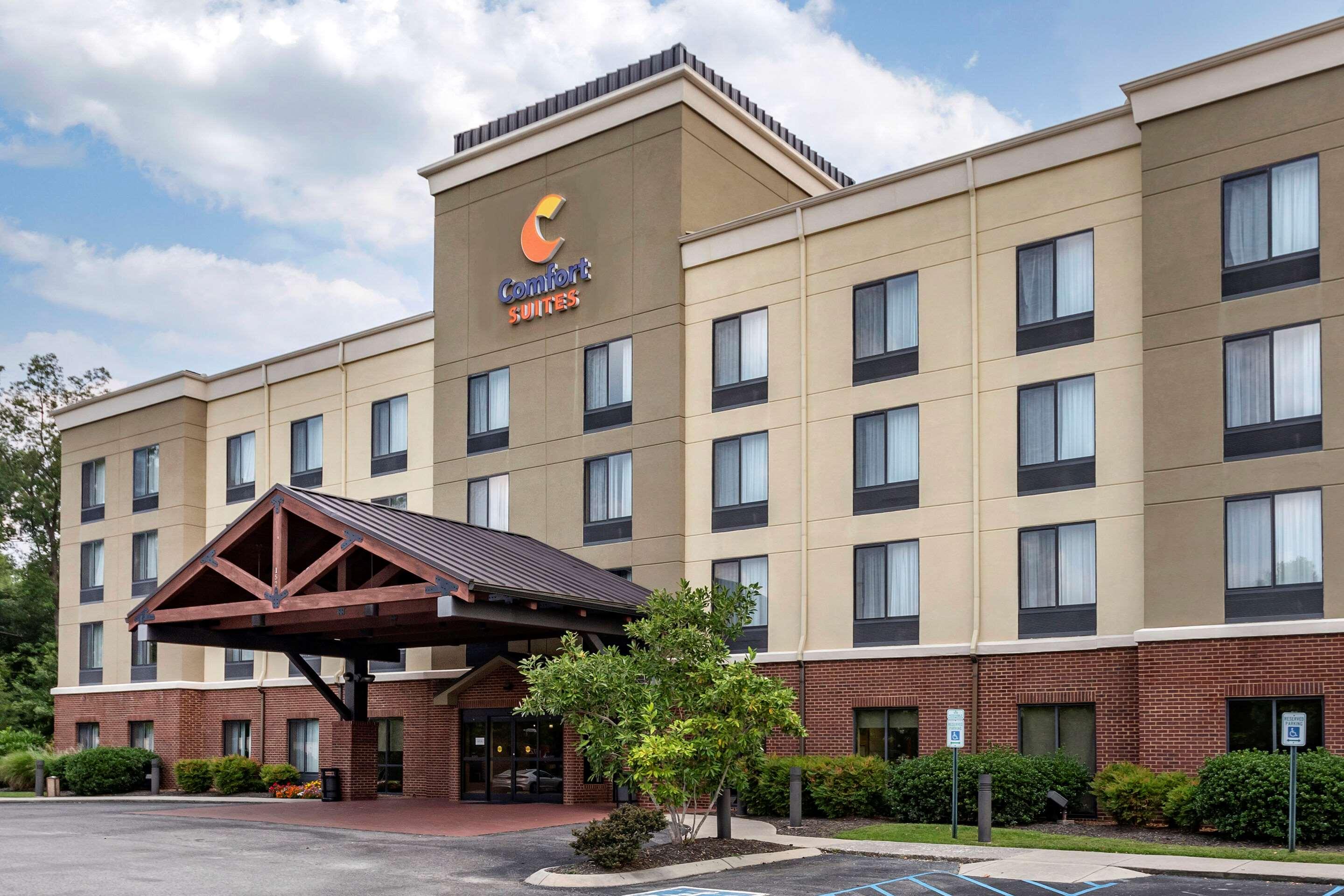 Comfort Suites Manchester — photo 4