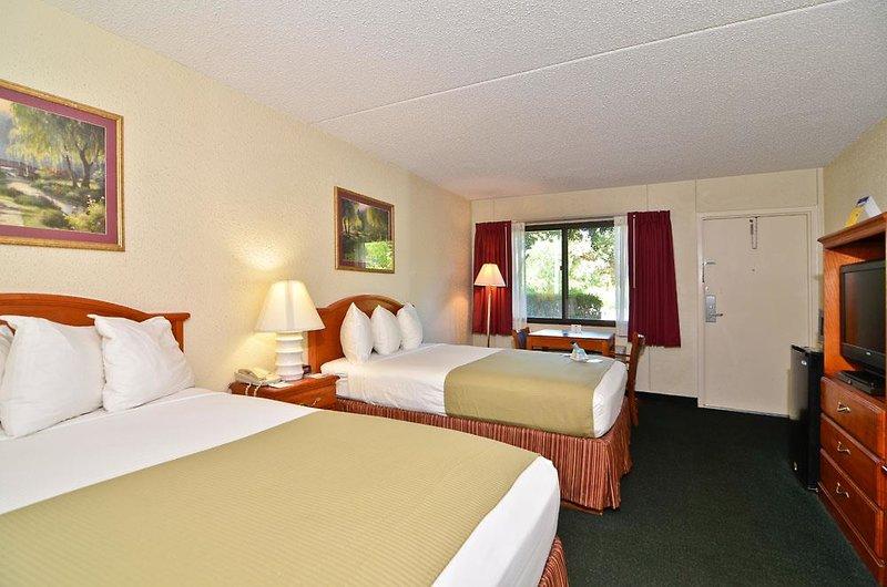 Best Western Crossroads Inn — photo 5