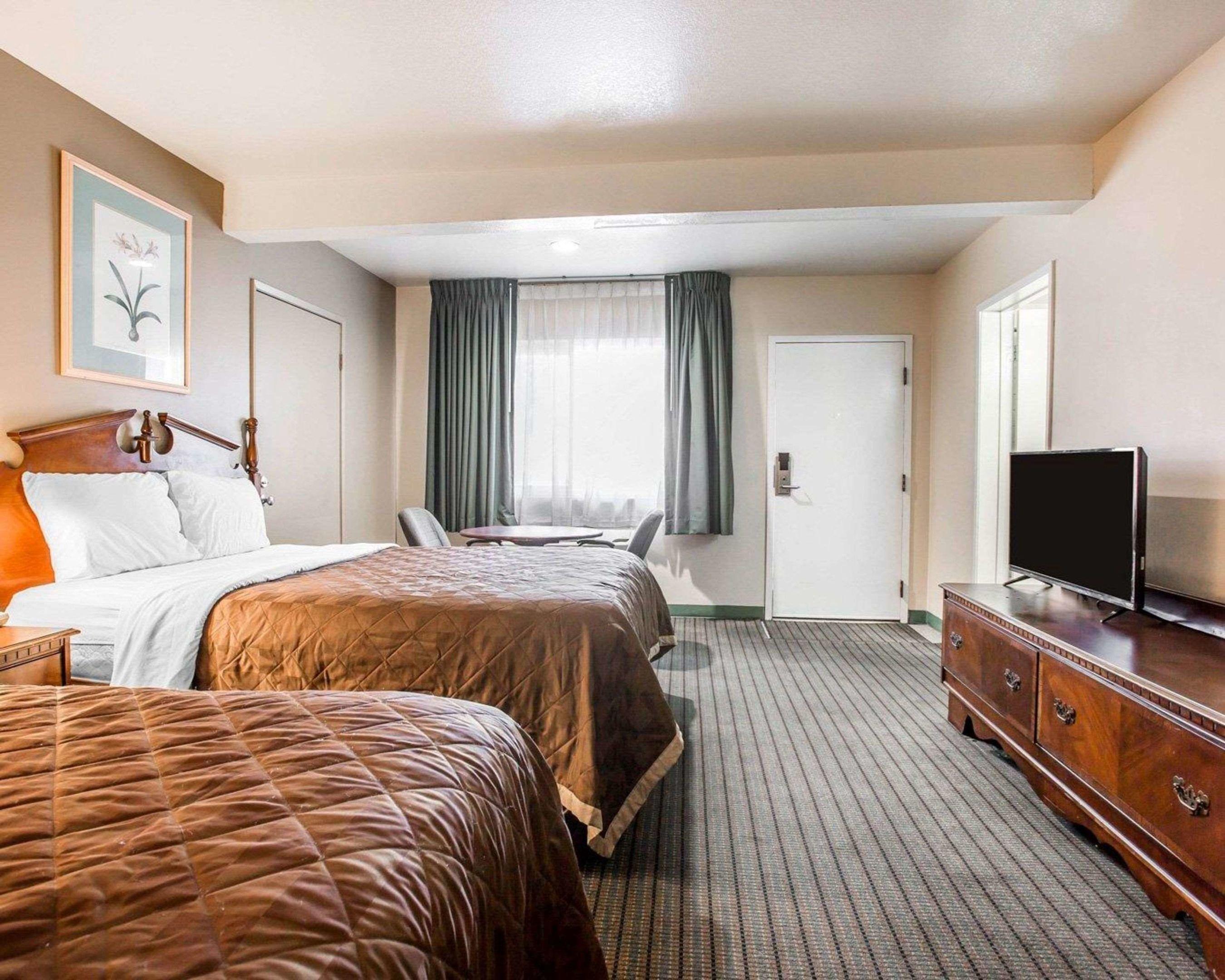 Rodeway Inn — photo 5