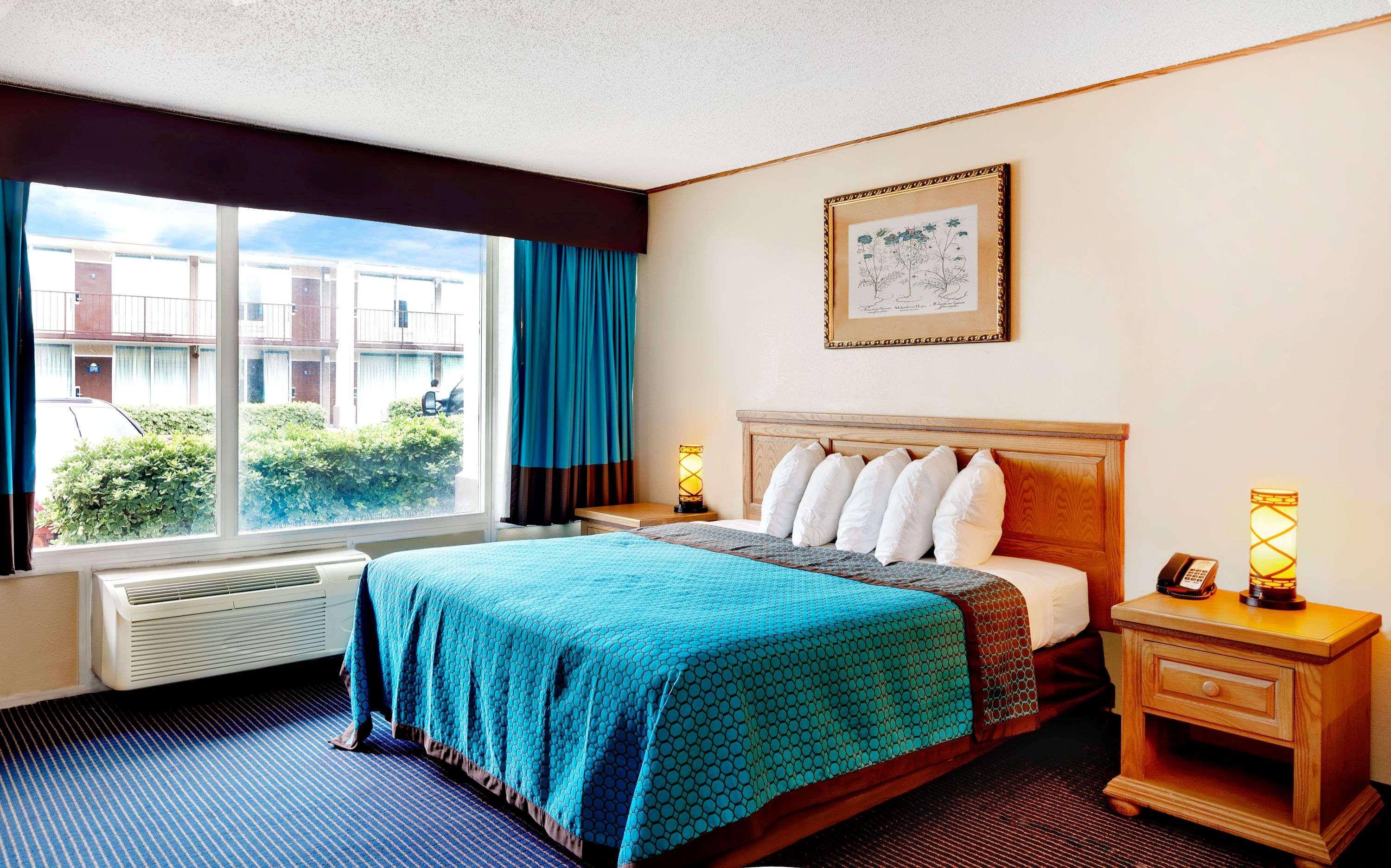 Days Inn by Wyndham Lafayette Near Lafayette Airport — photo 5