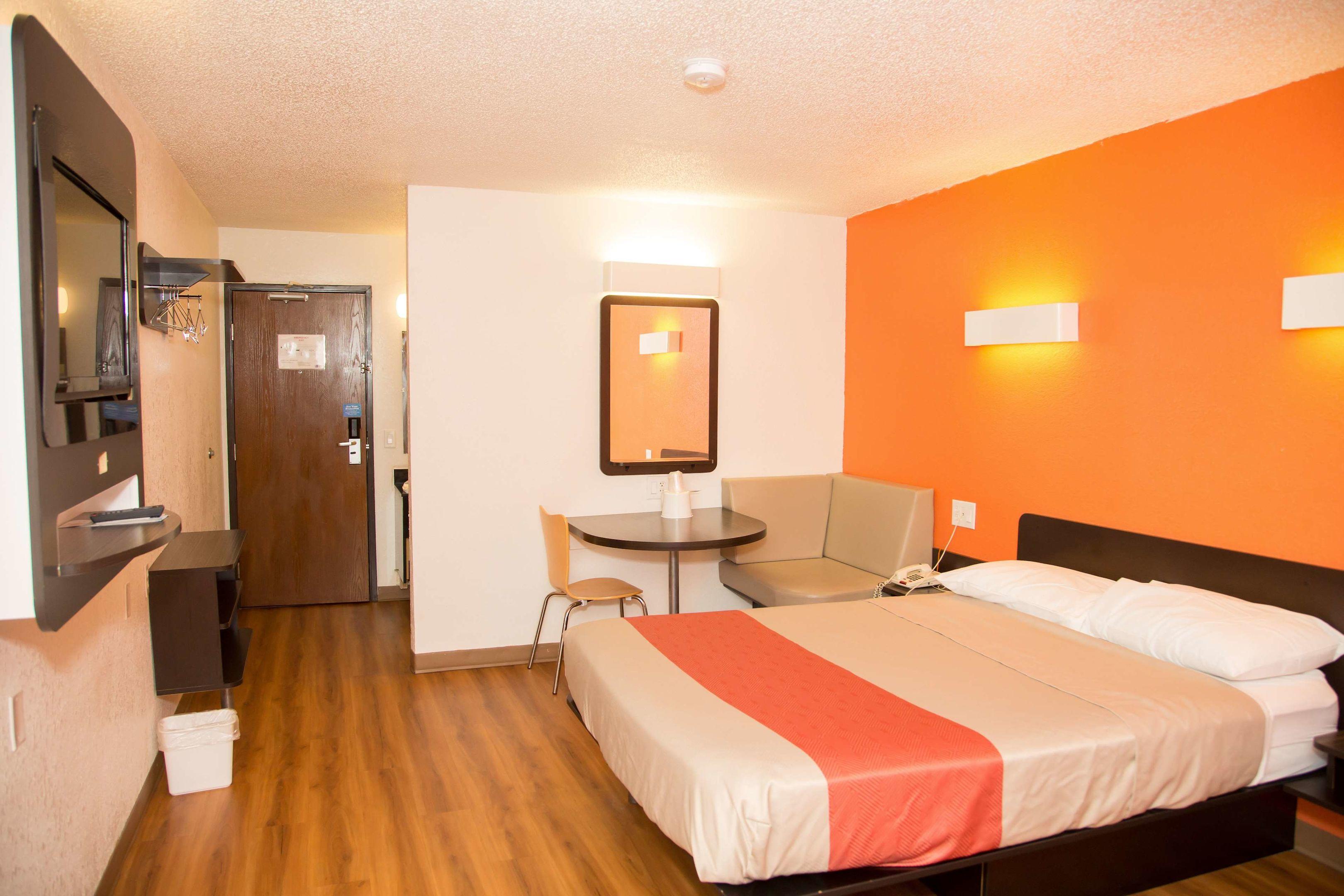 Motel 6 Omaha NE — photo 5