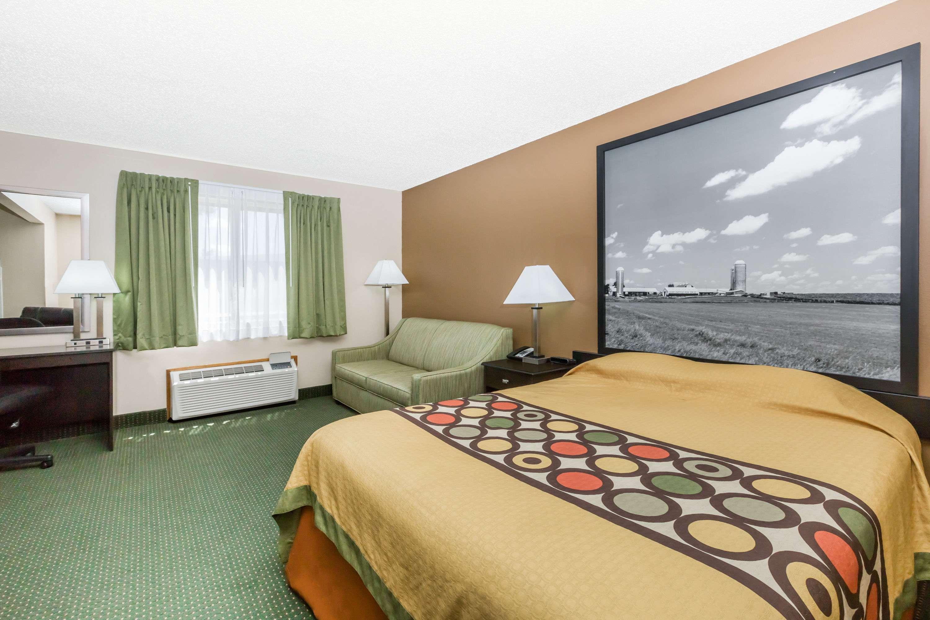 Super 8 by Wyndham Jefferson — photo 3