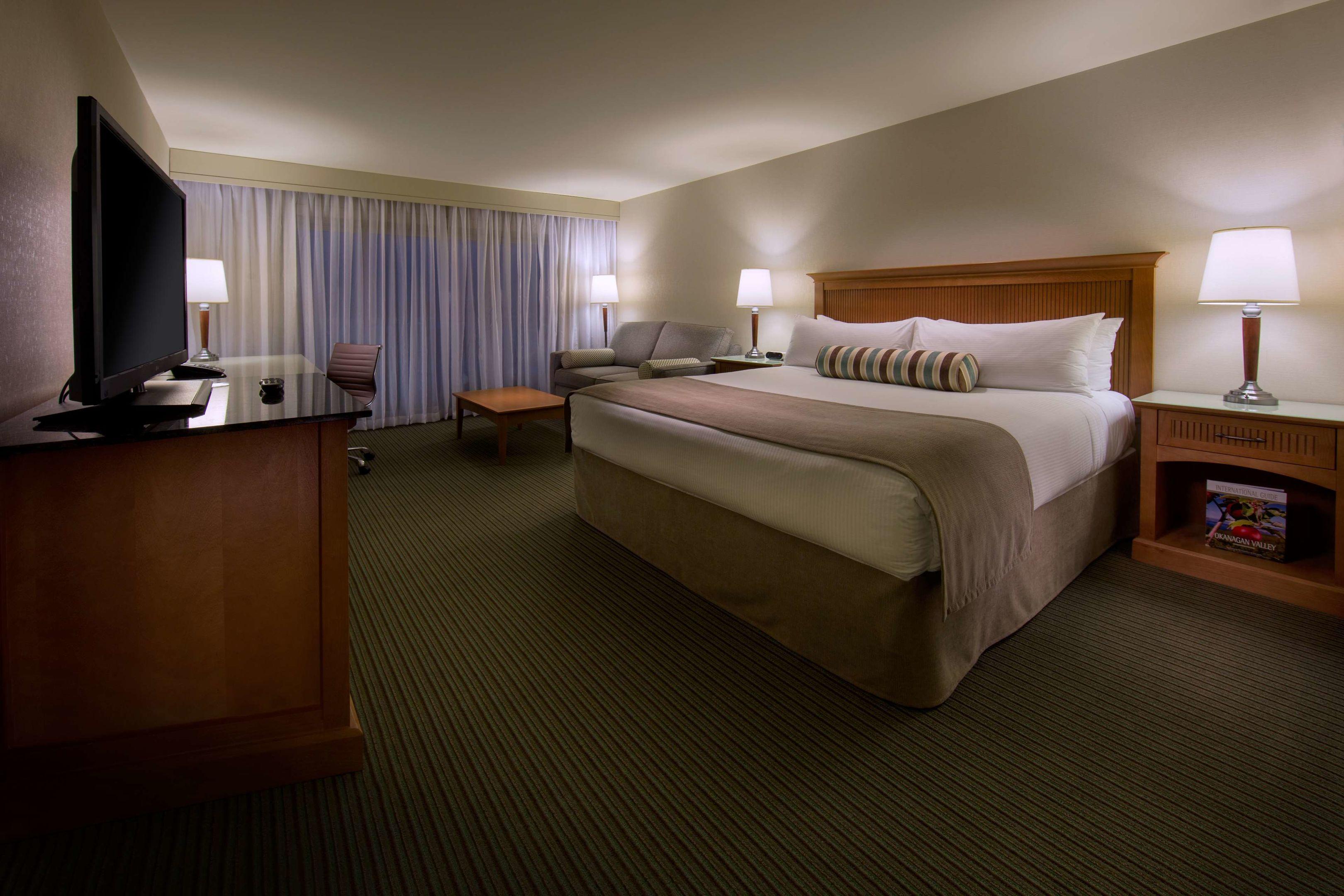 Coast Capri Hotel — photo 4
