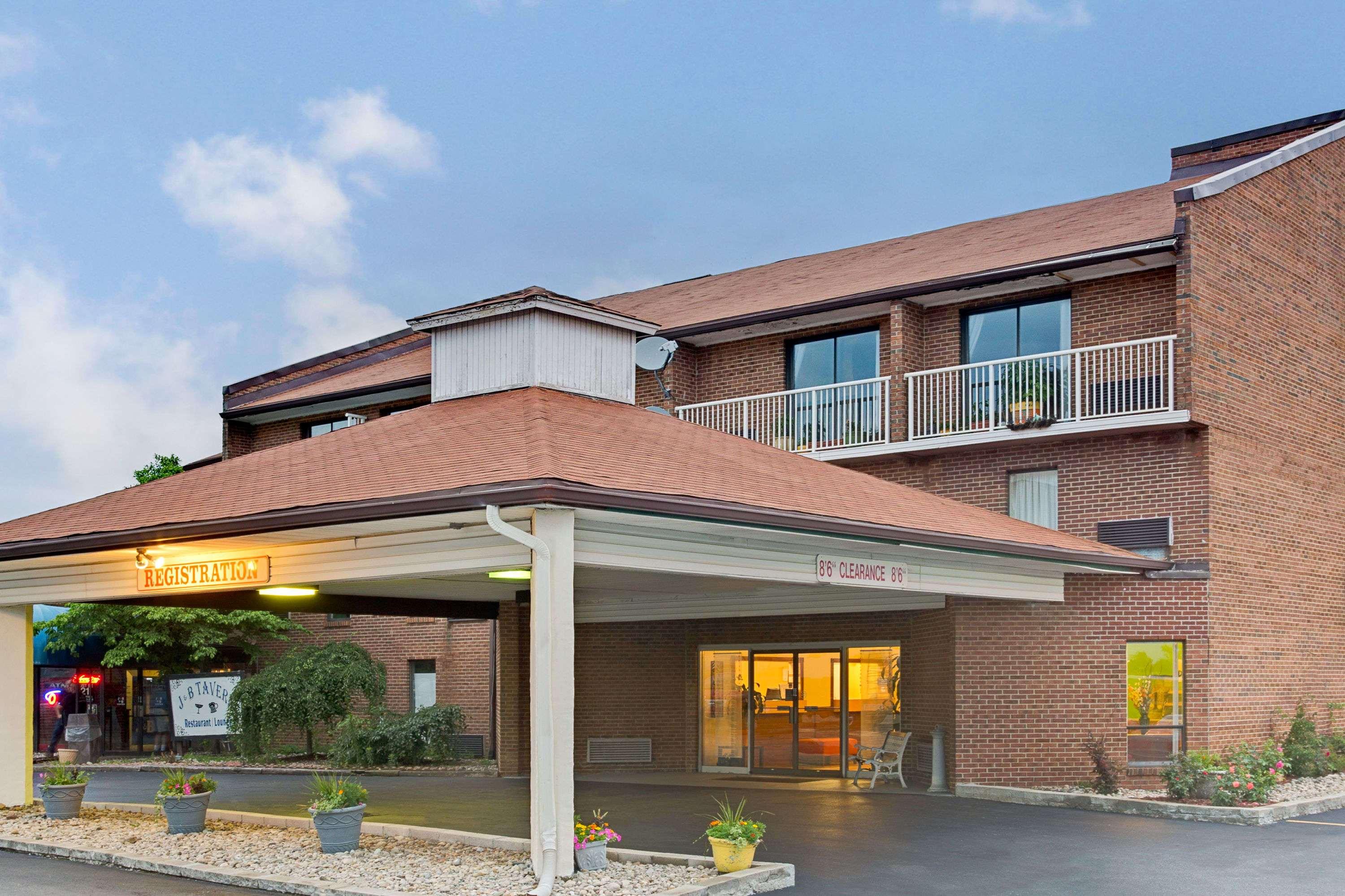 Days Inn Cincinnati East — photo 3
