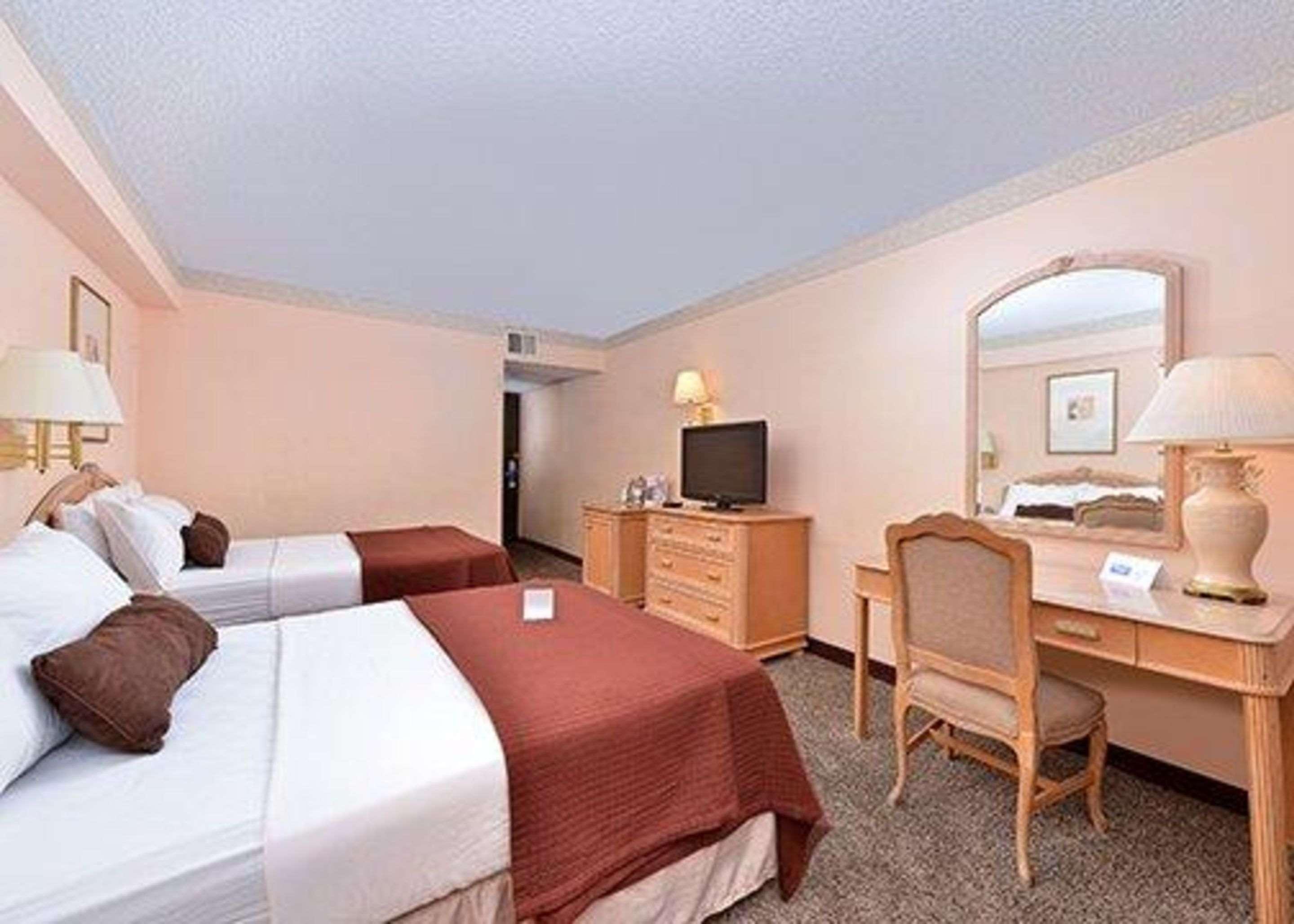 Rodeway Inn — photo 5