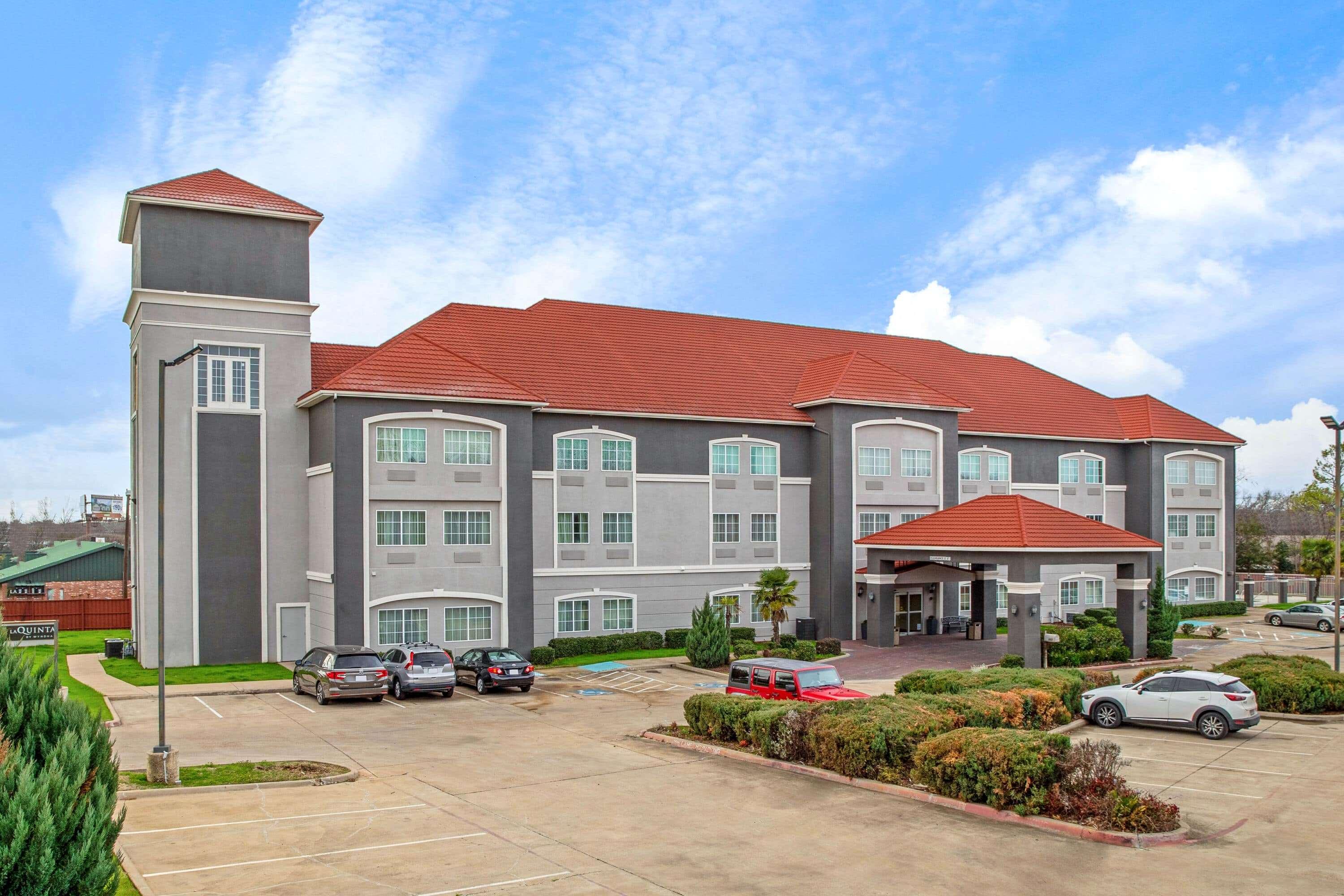 La Quinta Inn & Suites Cleburne — photo 5