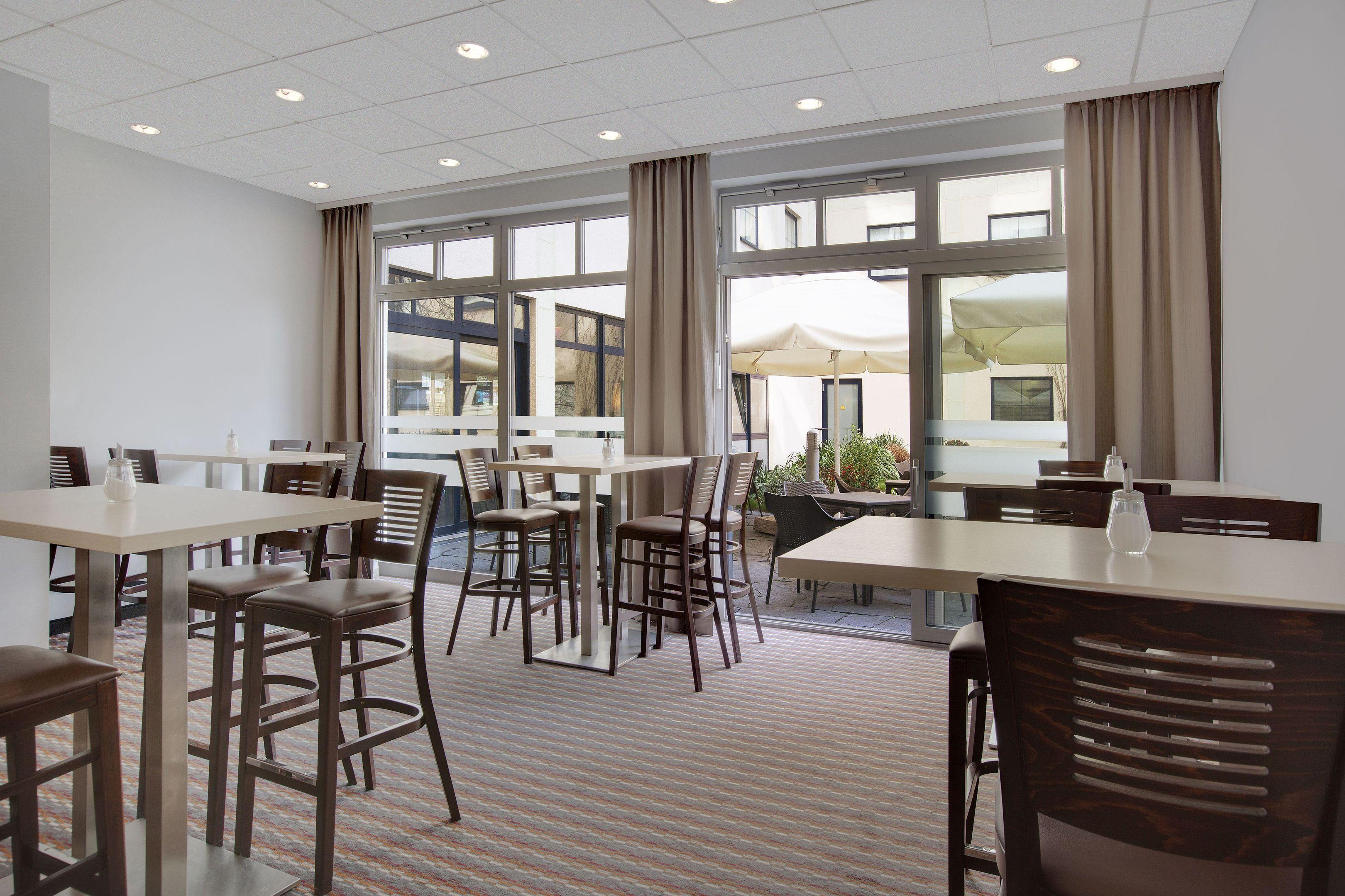 Holiday Inn Express Berlin City Centre — photo 4