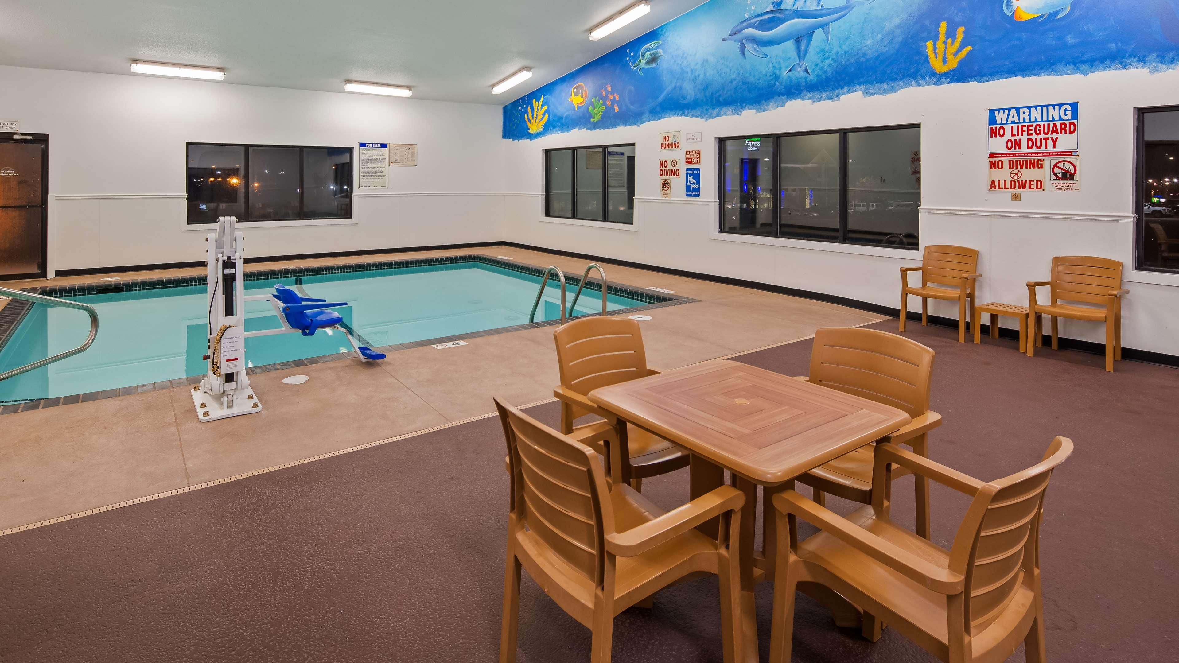 SureStay Hotel by Best Western Cedar Rapids — photo 3