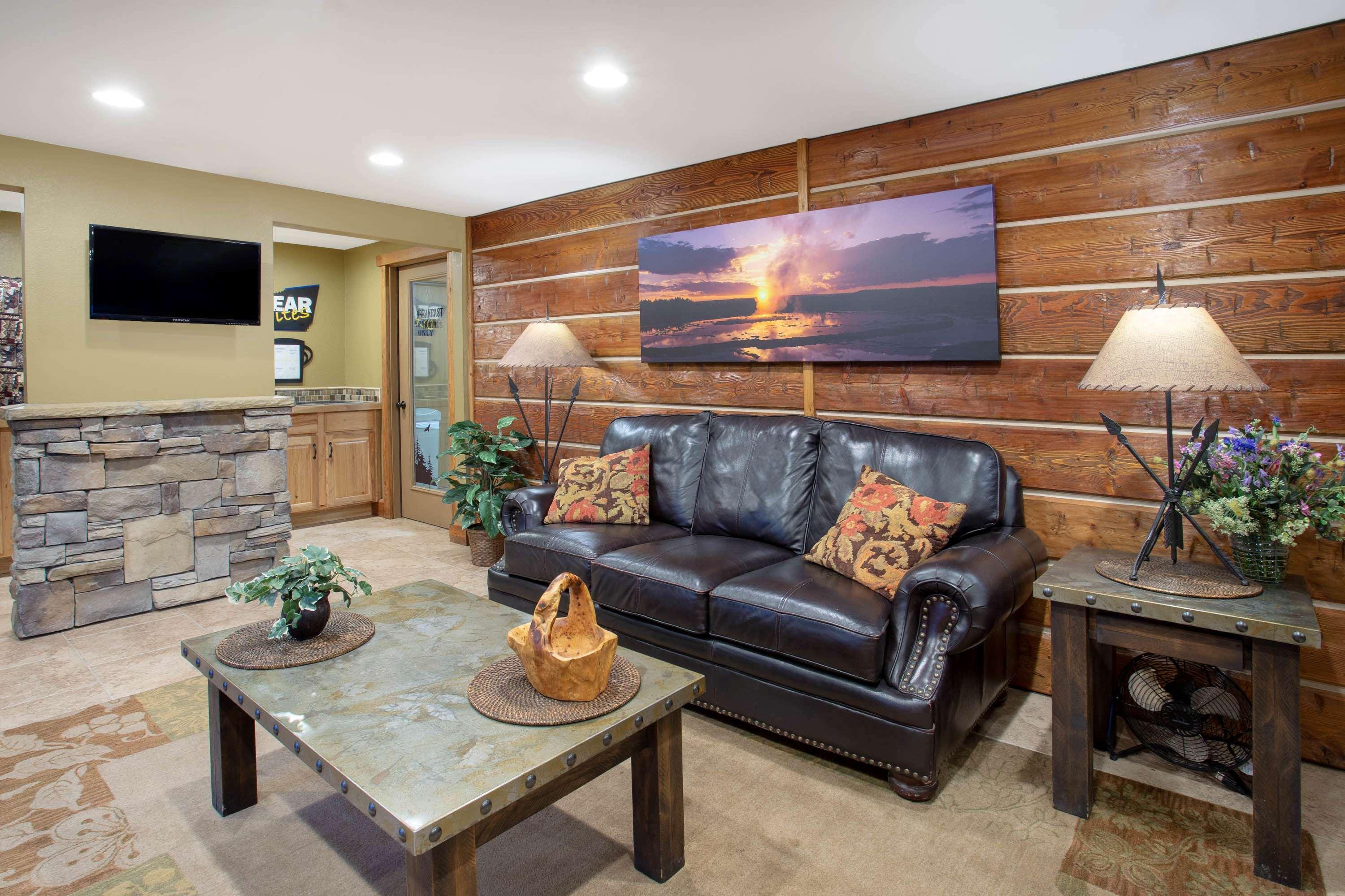 Travelodge by Wyndham Gardiner Yellowstone Park North — photo 4