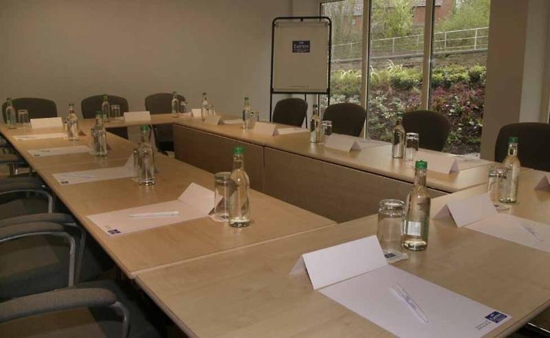 Holiday Inn Express Redditch — photo 3
