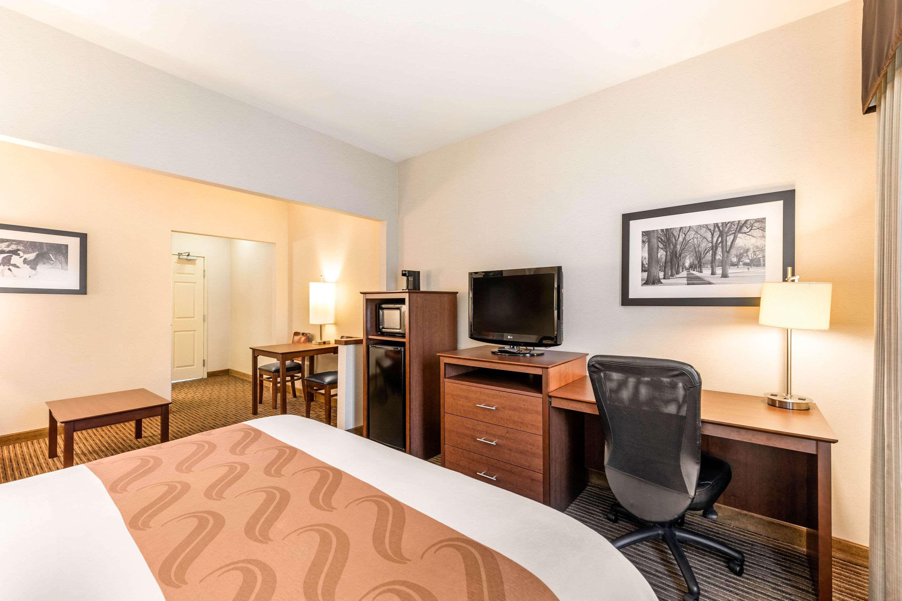 Quality Inn & Suites University — photo 5