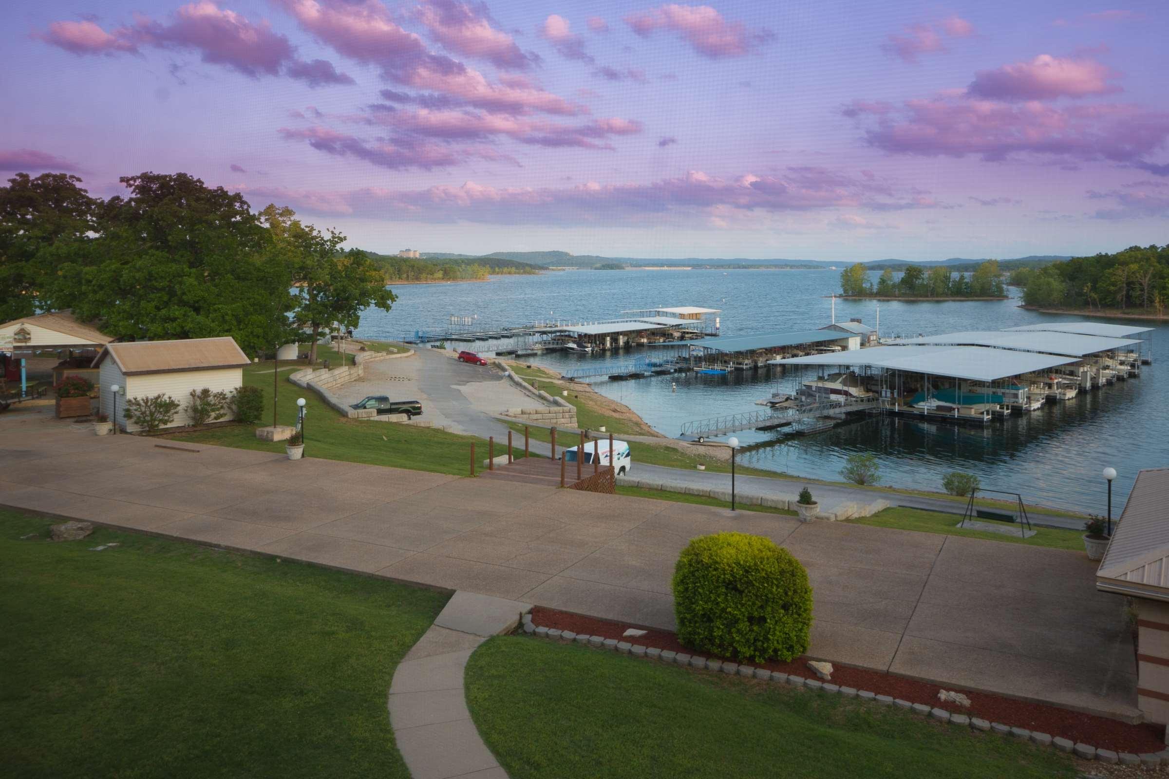 Escapes! to Branson Yacht Club — photo 4